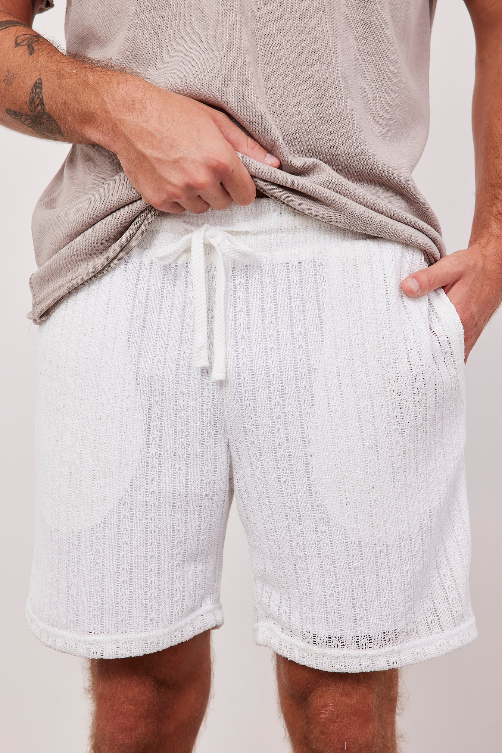 מכנסיים קצרים סרוגים