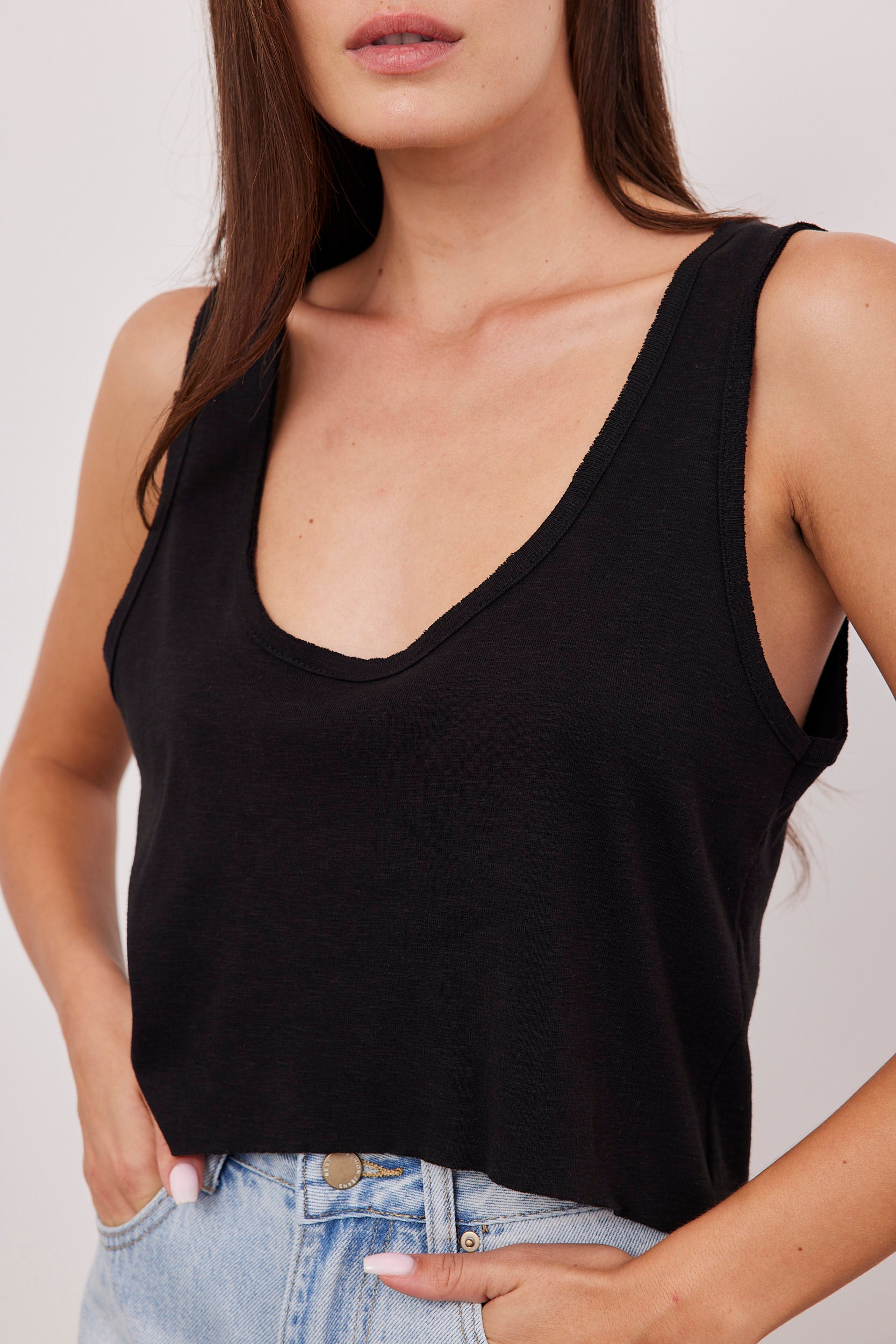 גופיית קרופ בסיומת פרומה