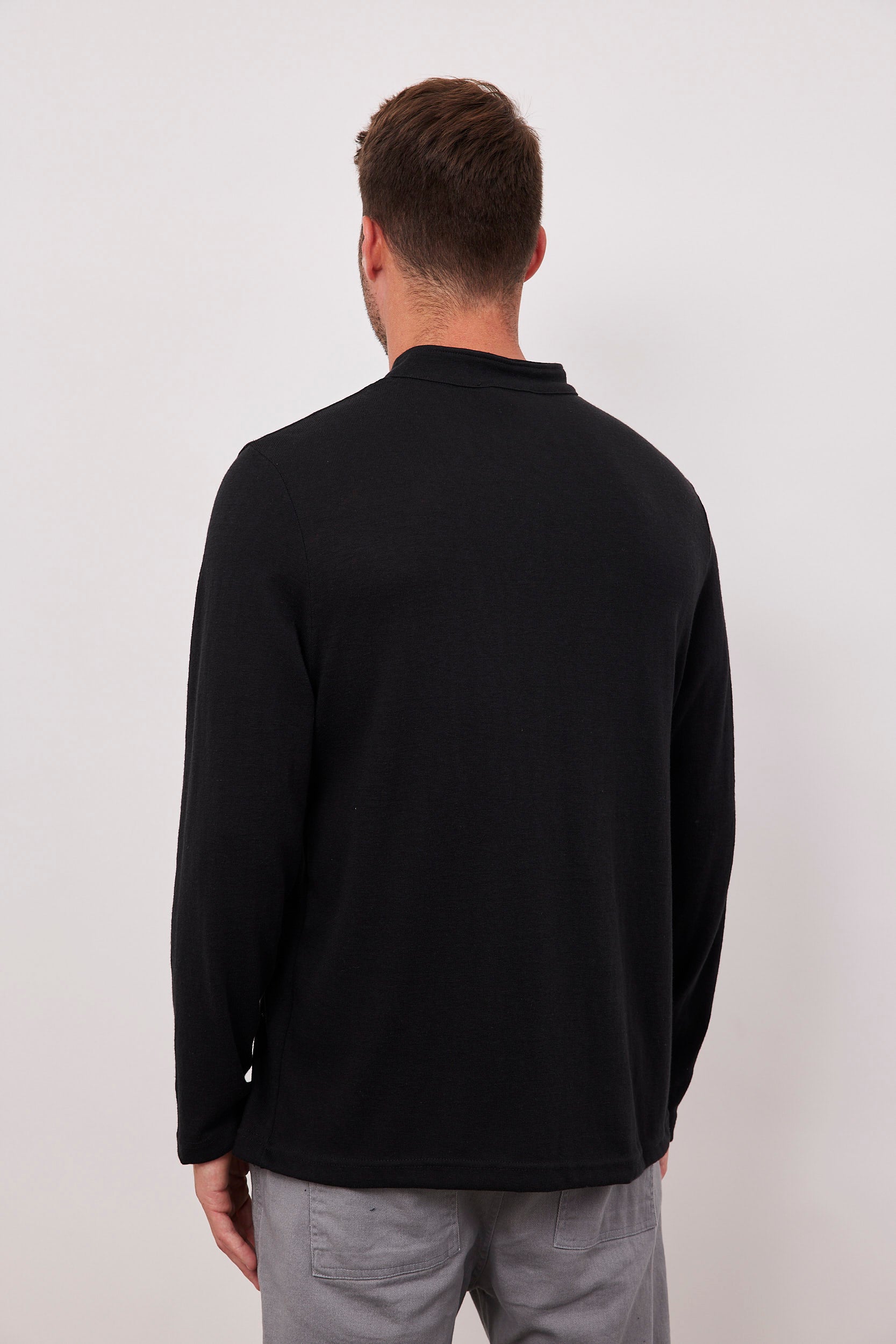 חולצה מכופתרת ארוכה מראה פשתן