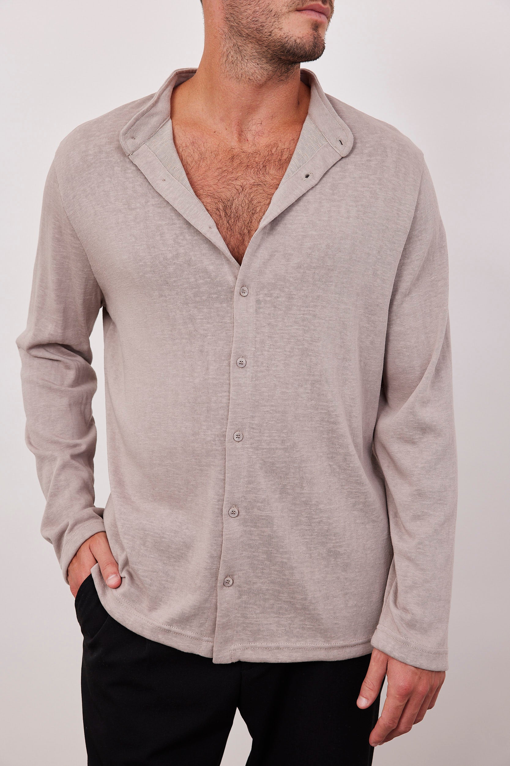 חולצה מכופתרת ארוכה מראה פשתן