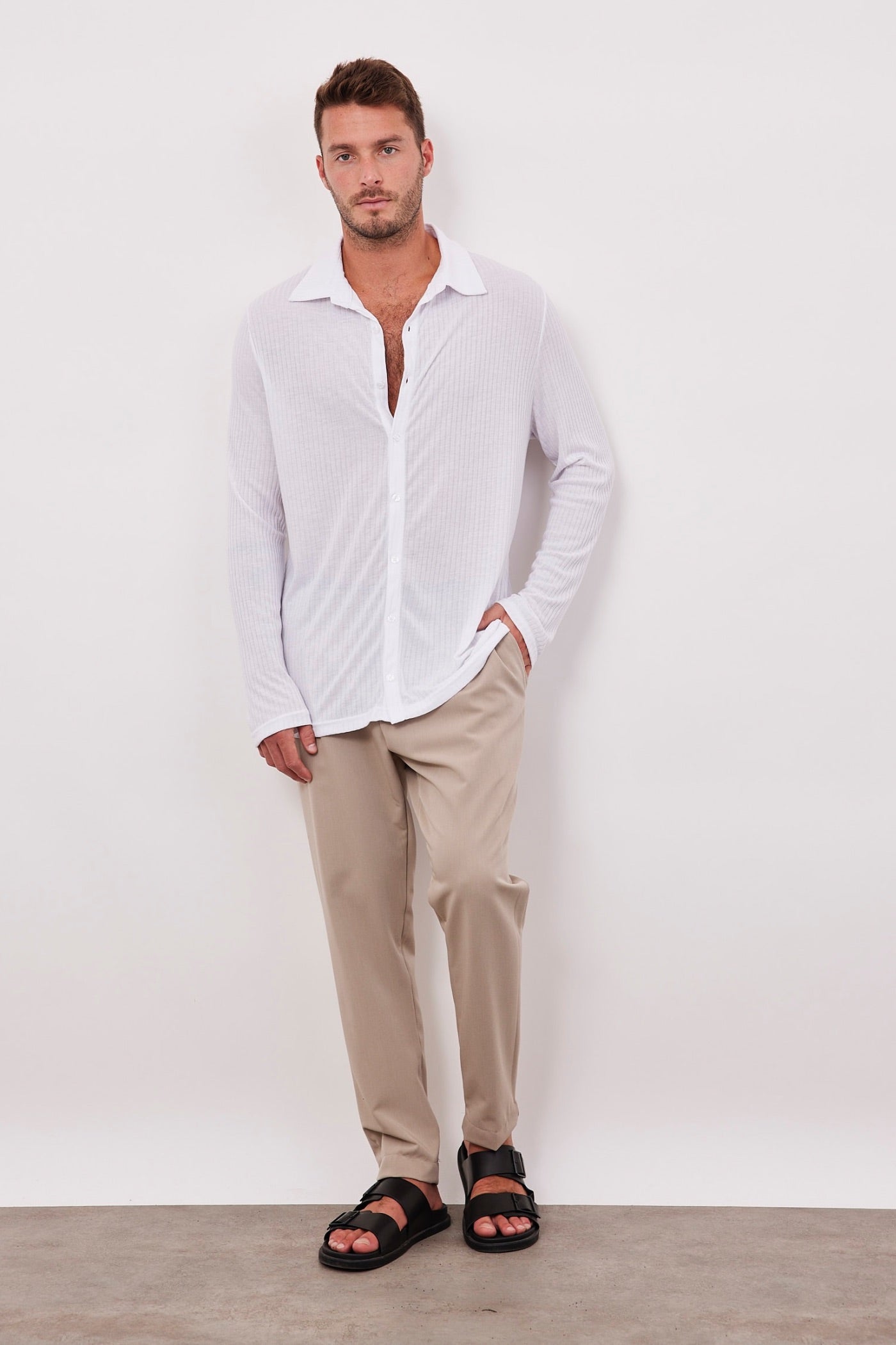 חולצה מכופתרת רכה בטקסטורת פסים