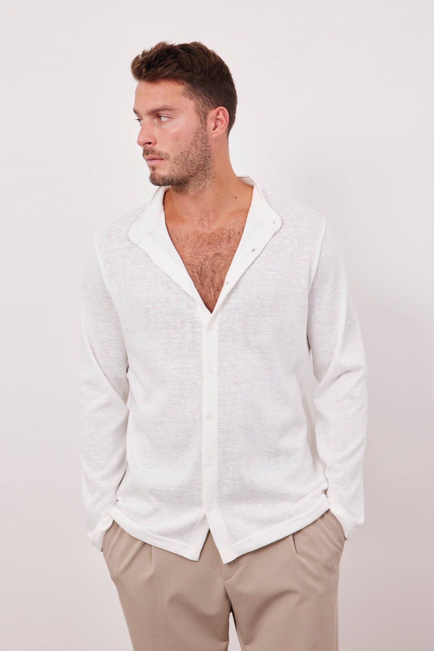 חולצה מכופתרת ארוכה מראה פשתן