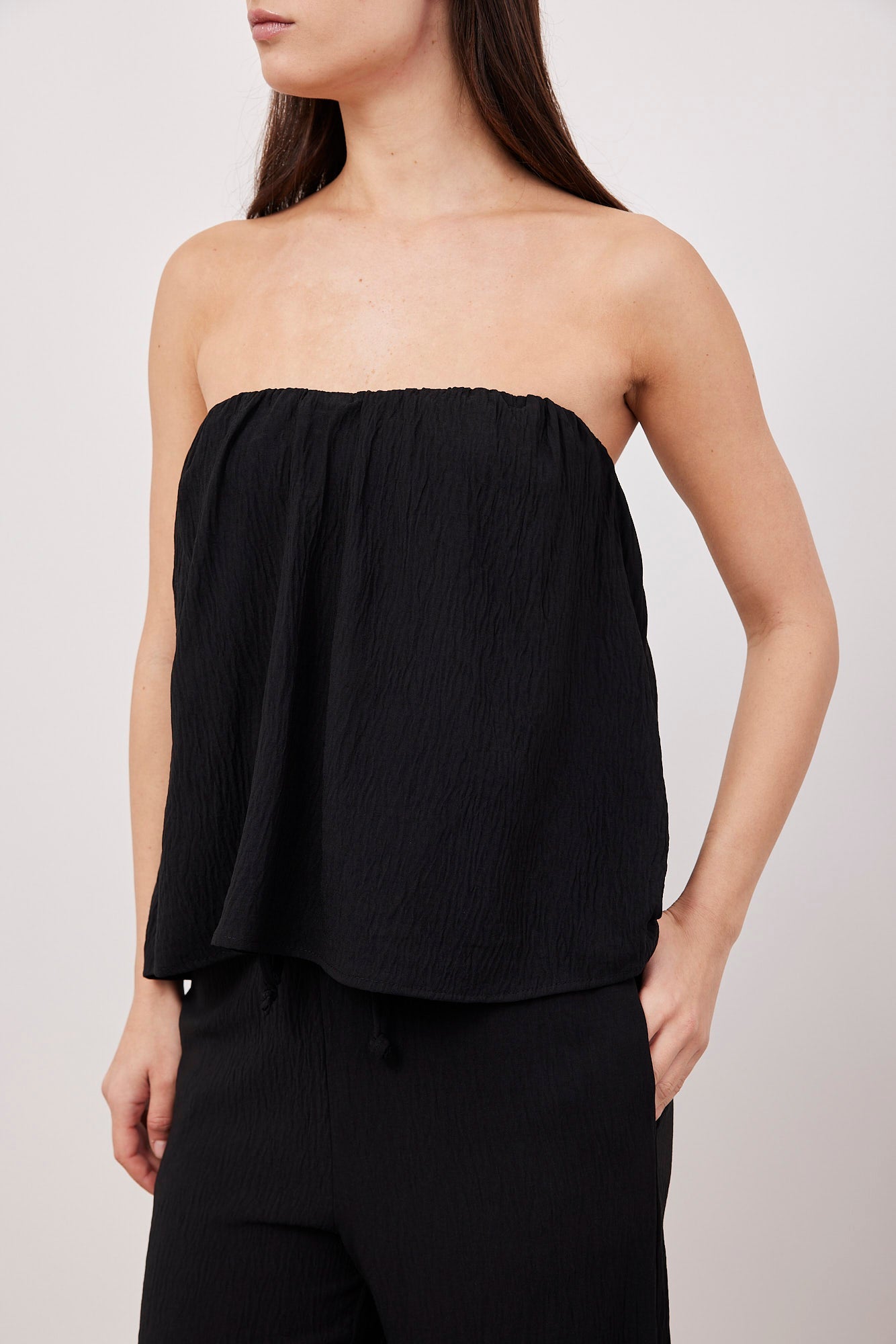 חליפת סטרפלס בטקסטורה - ITAY BRANDS