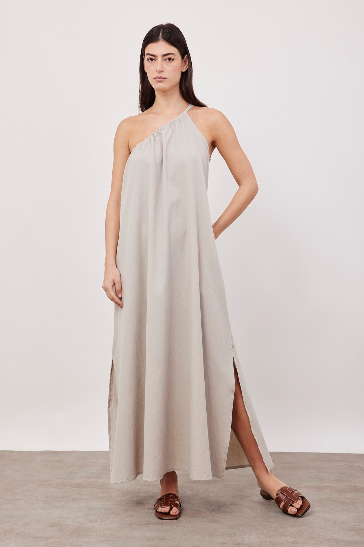 שמלת וואן שולדר בשילוב שסעים - ITAY BRANDS