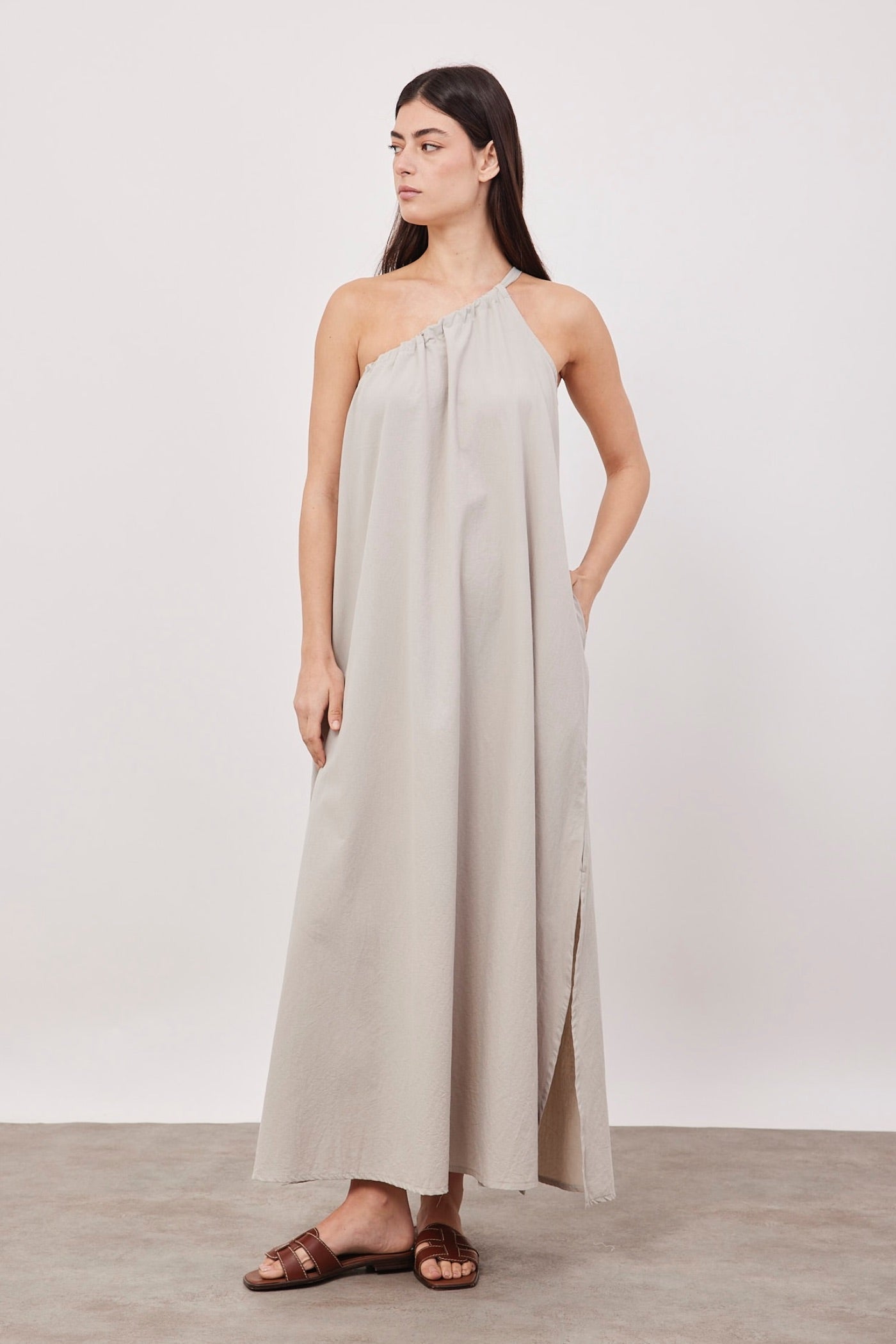 שמלת וואן שולדר בשילוב שסעים - ITAY BRANDS