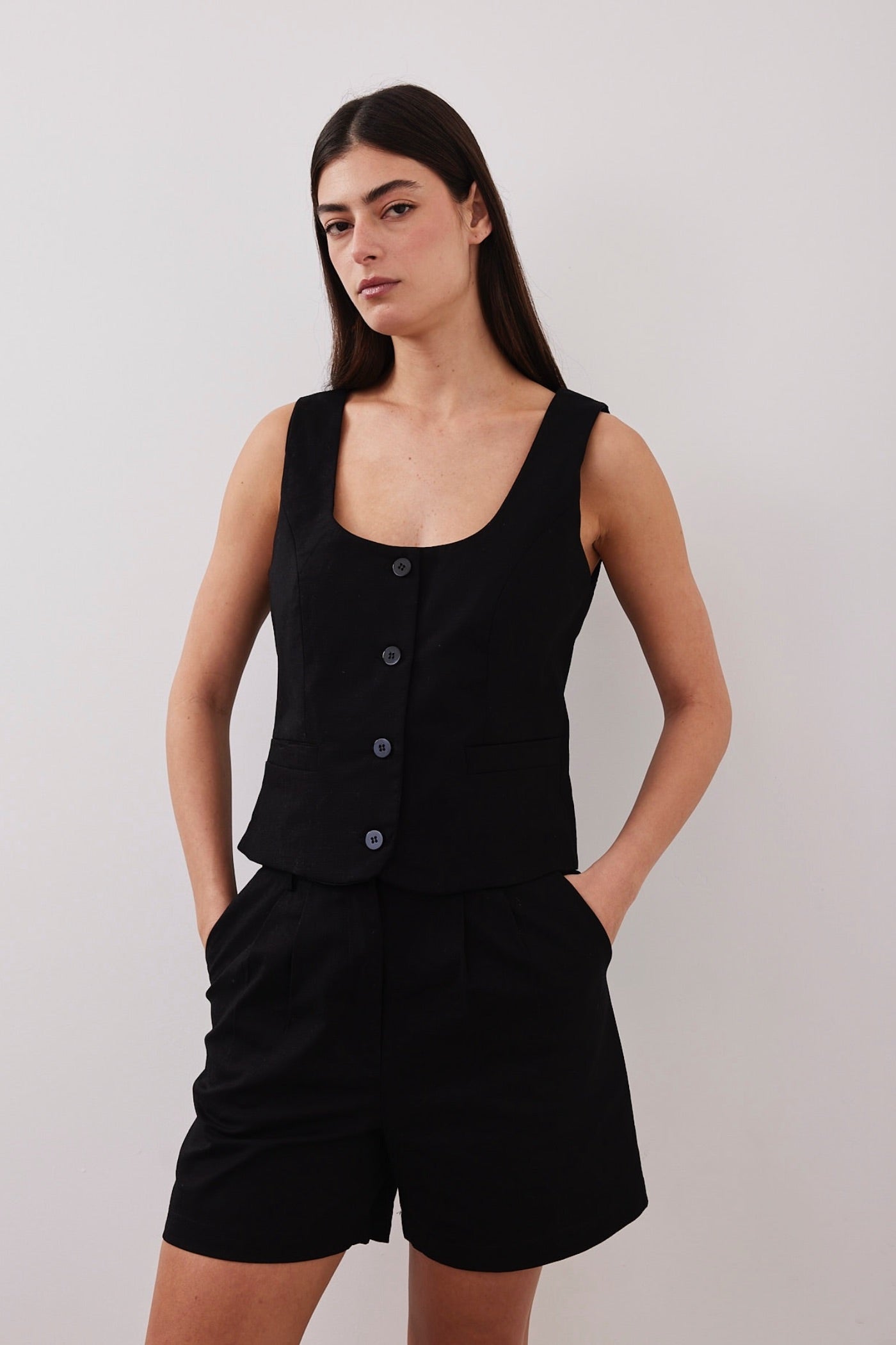 וסט גופיה במראה פשתן - ITAY BRANDS