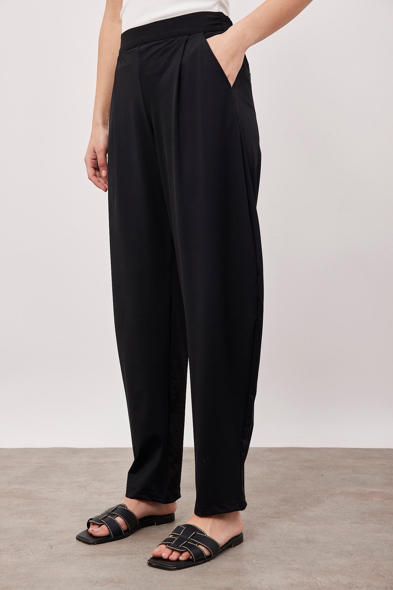 מכנסי ניילון בלון במראה מחוייט - ITAY BRANDS