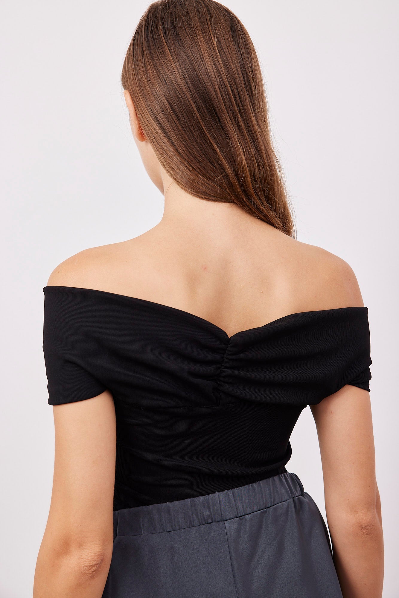 בגד גוף אוף שולדרס - ITAY BRANDS