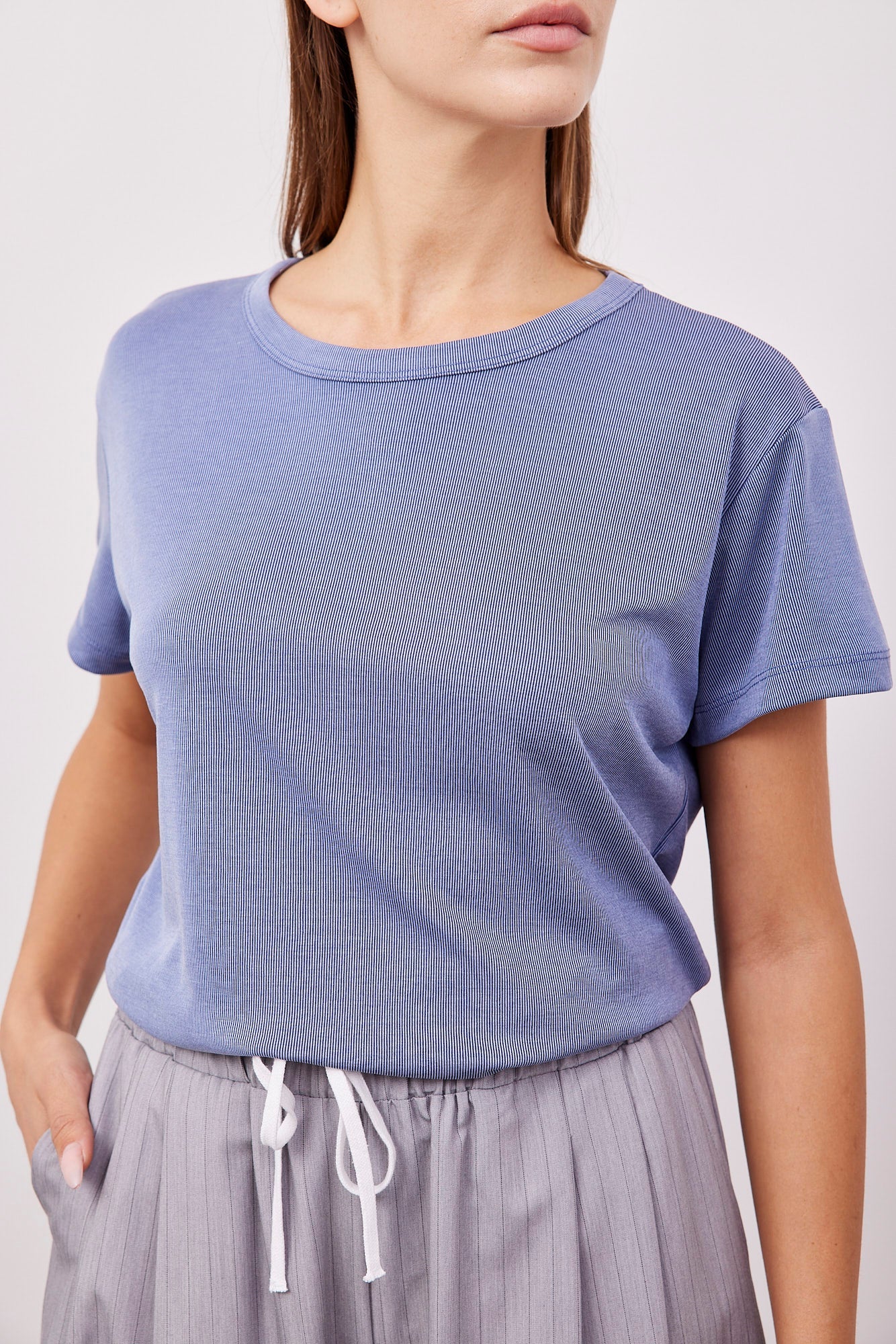 טי-שרט ניקי בד מודל - ITAY BRANDS