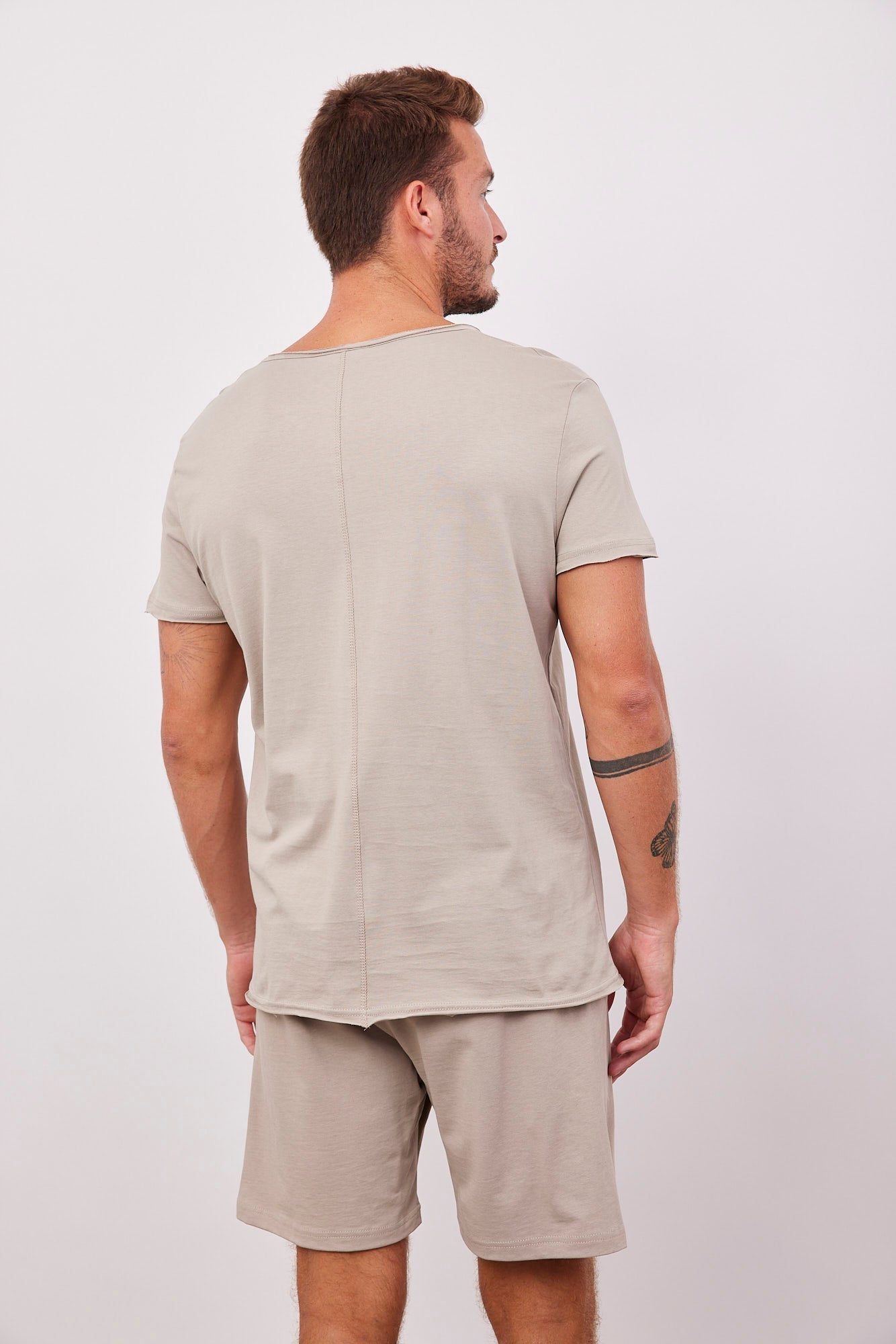 טישרט בגימור כפתורים - ITAY BRANDS