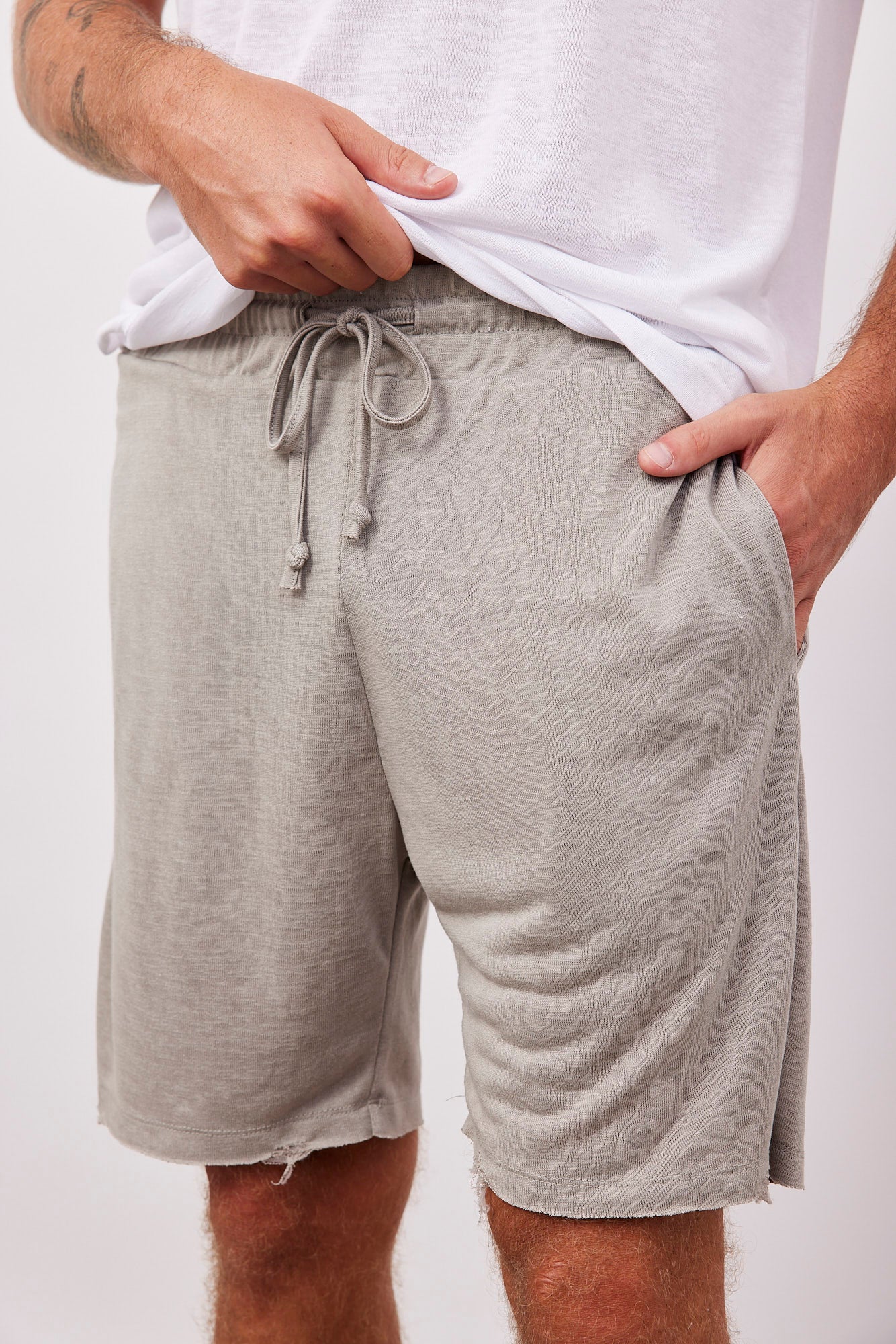 מכנסי ברמודה בשילוב קרעים - ITAY BRANDS