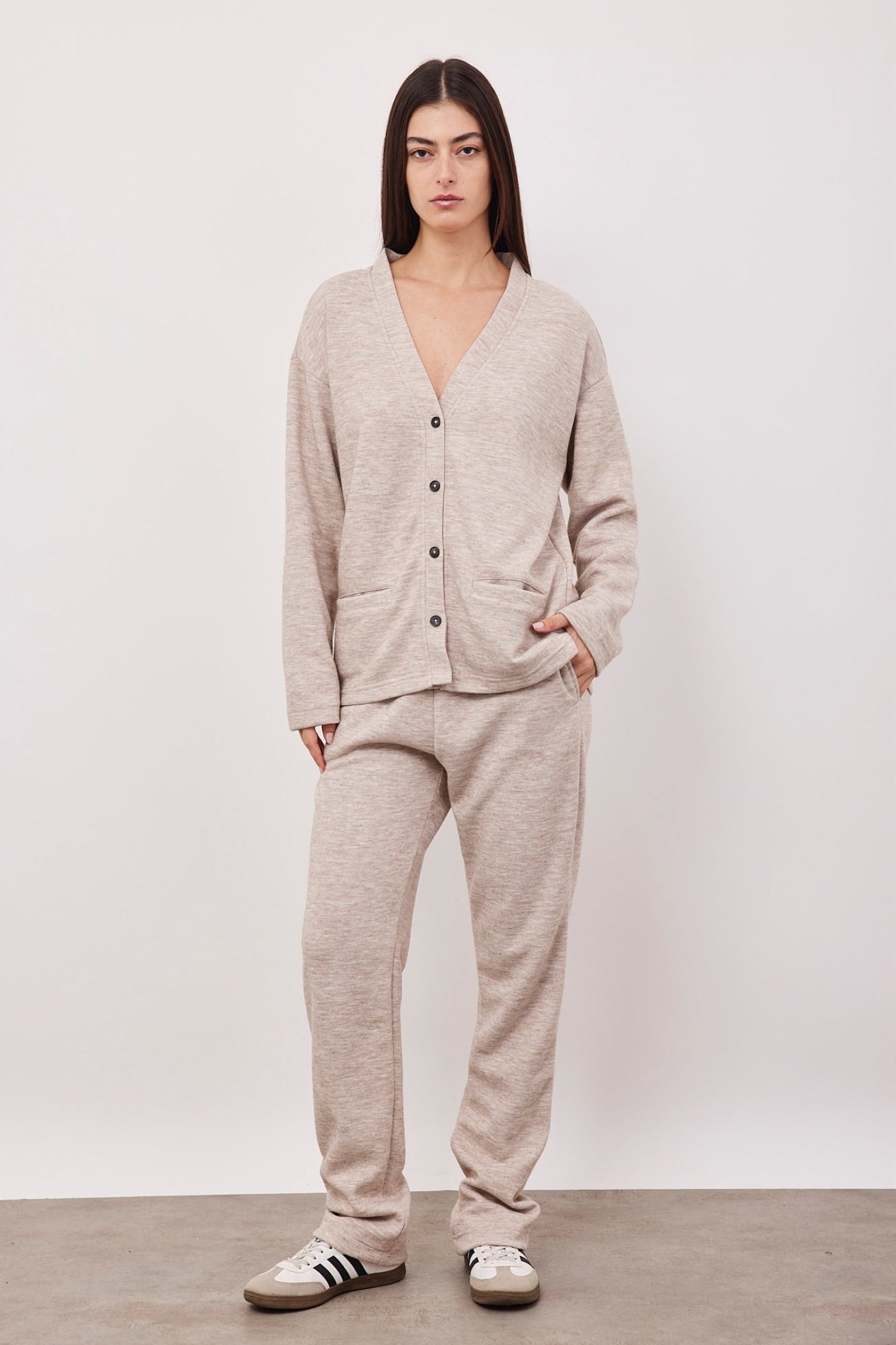 חליפה ארוכה עם קרדיגן בסגירת כפתורים - ITAY BRANDS