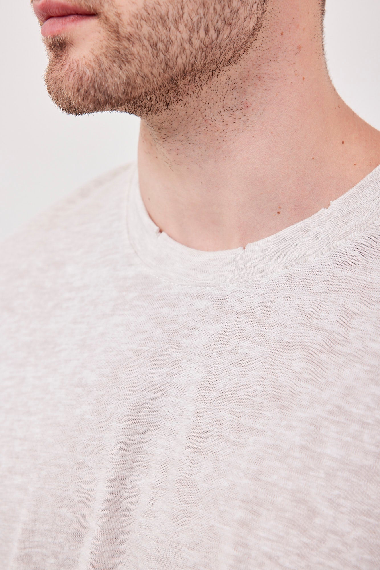 חולצת קרעים ארוכה במראה פשתן - ITAY BRANDS