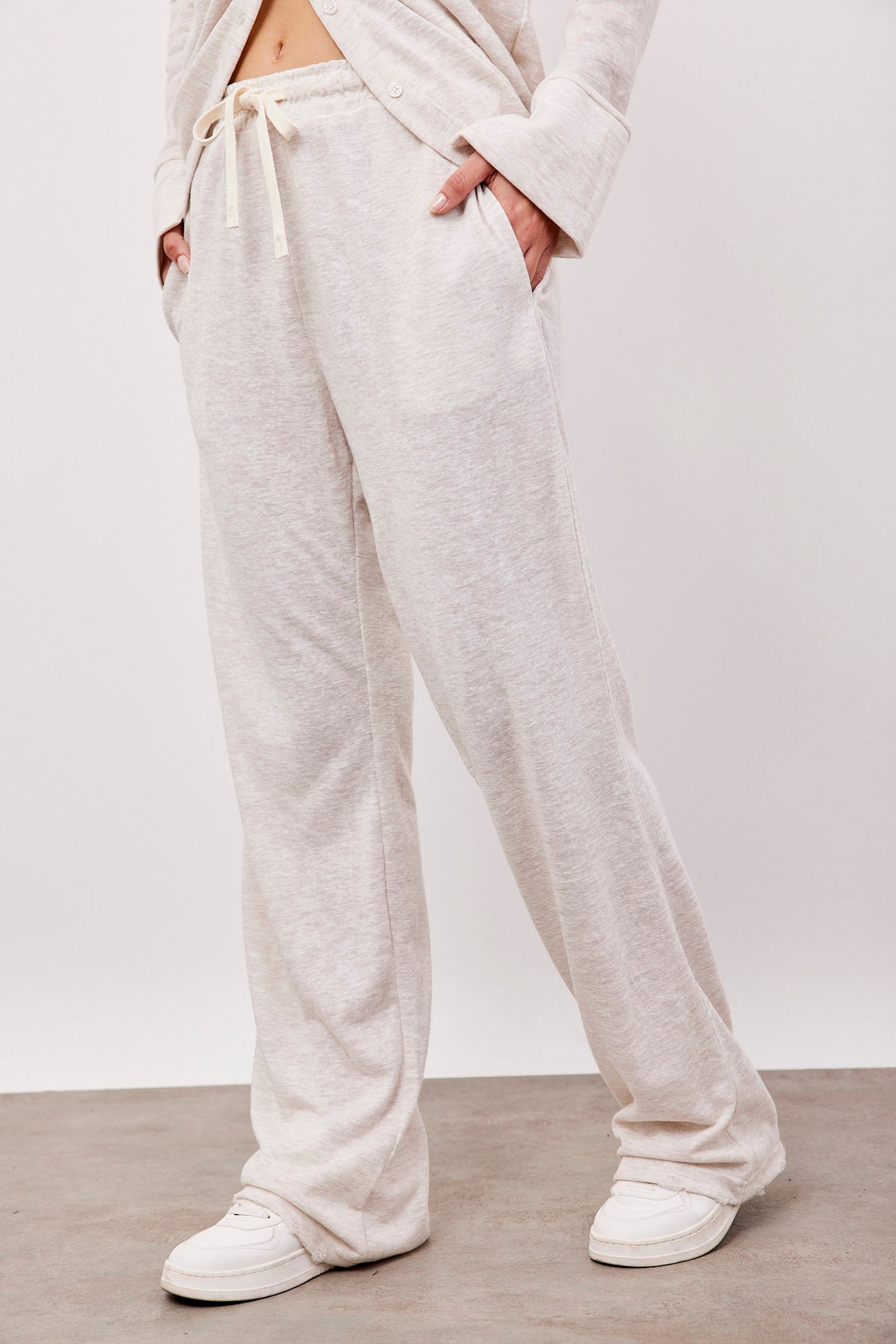 מכנסיים ארוכים במראה פשתן - ITAY BRANDS