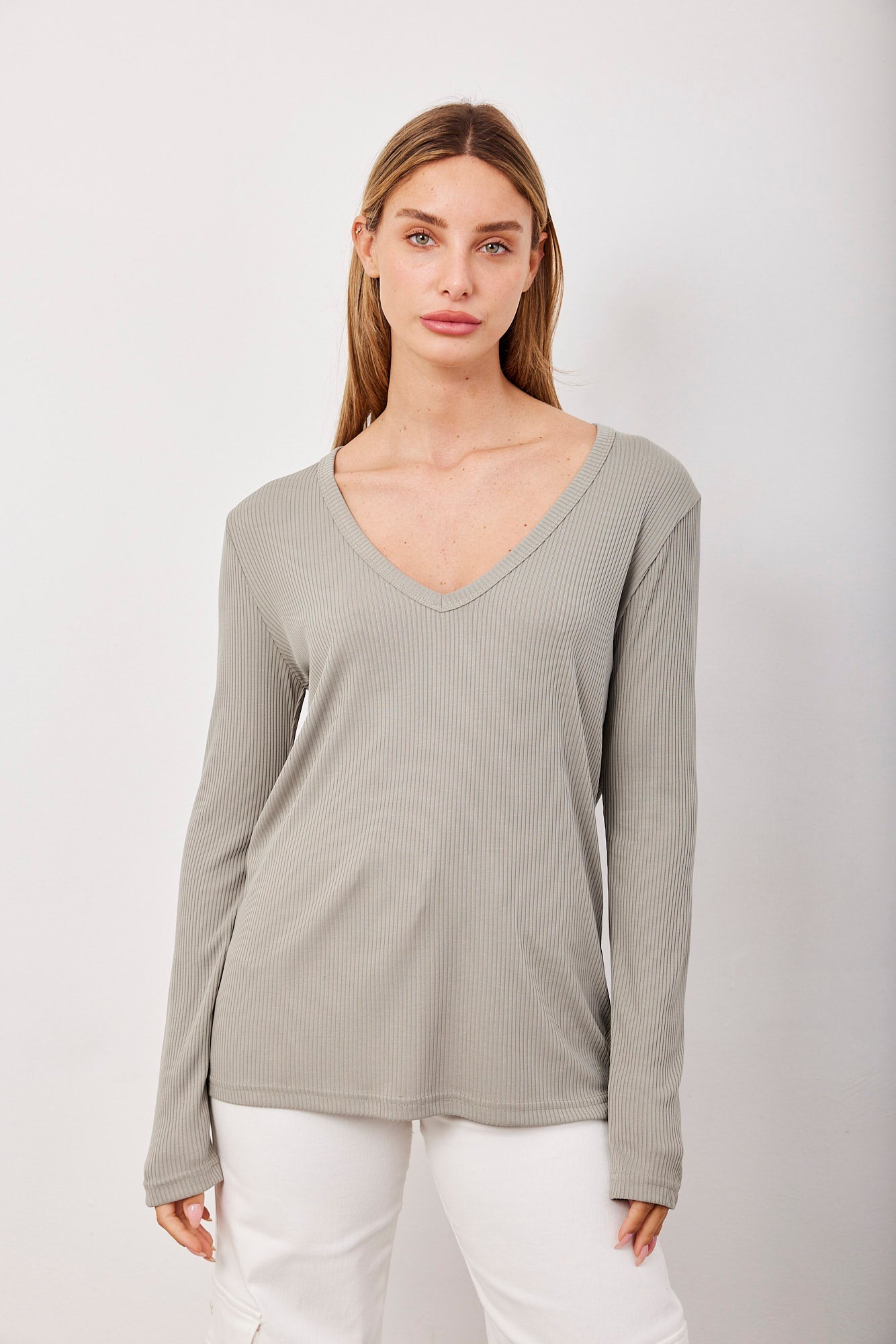 חולצת וי ארוכה בטקסטורת פסים - ITAY BRANDS