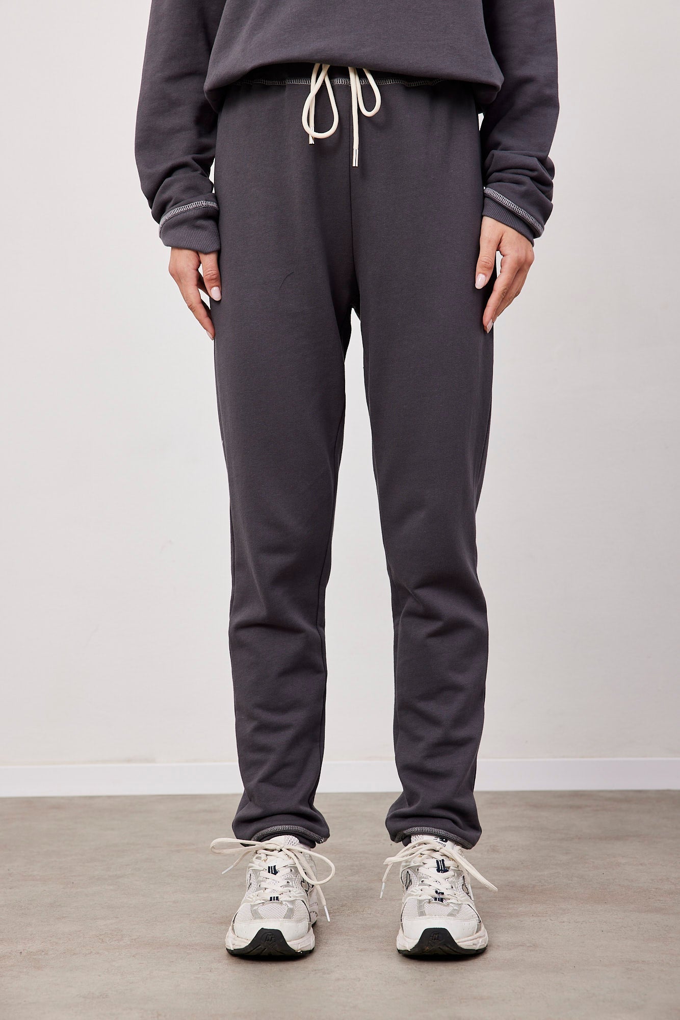 חליפה עם תיפורים - ITAY BRANDS