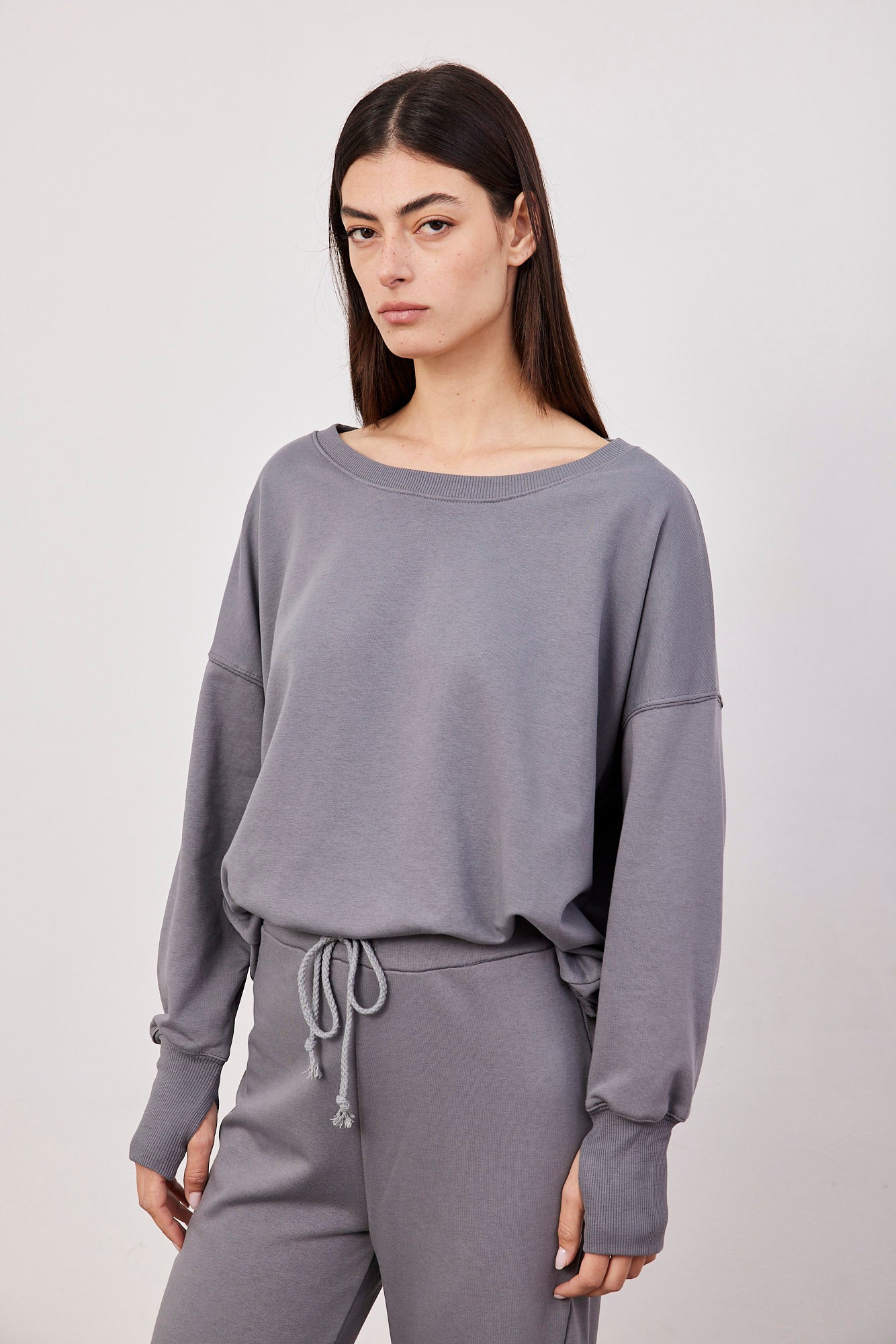 חליפת פרנץ׳ טרי עם שרוול כפפה