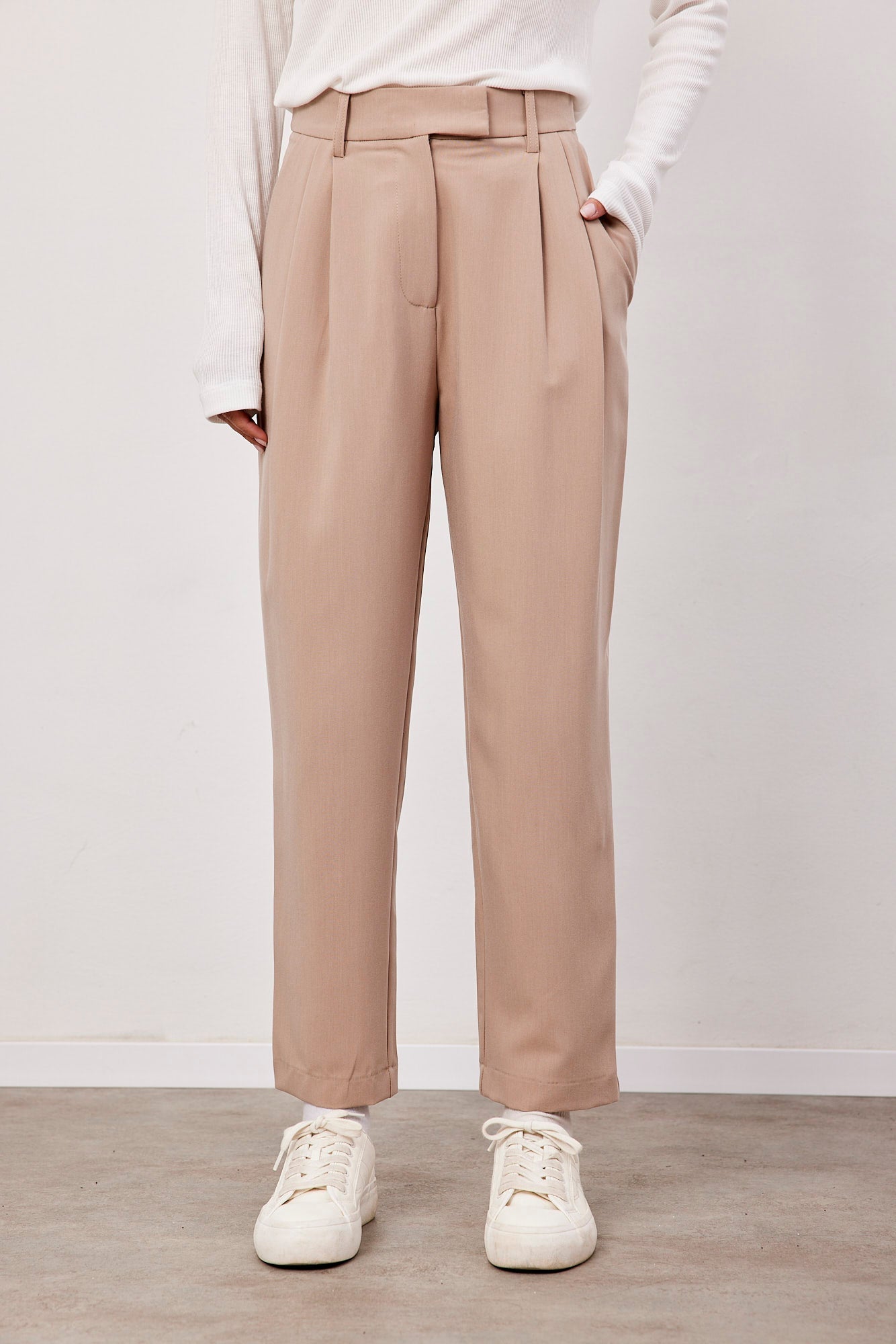 מכנסיים מחויטים באורך הקרסול - ITAY BRANDS