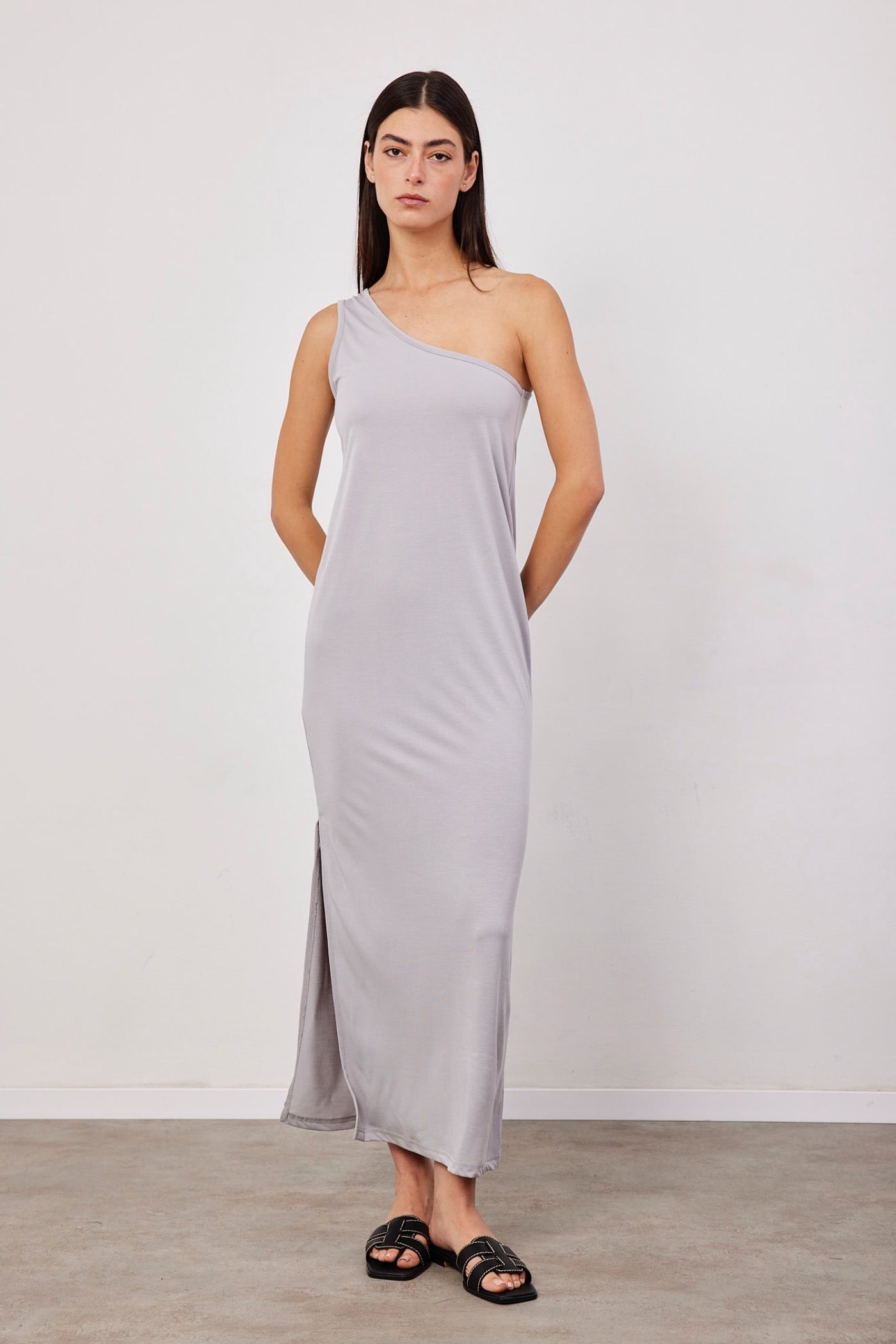 שמלת וואן שולדר מודל - ITAY BRANDS