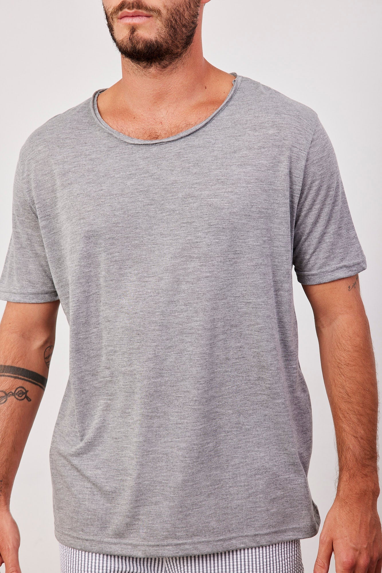 טי-שרט רכה בסיומת פרומה - ITAY BRANDS