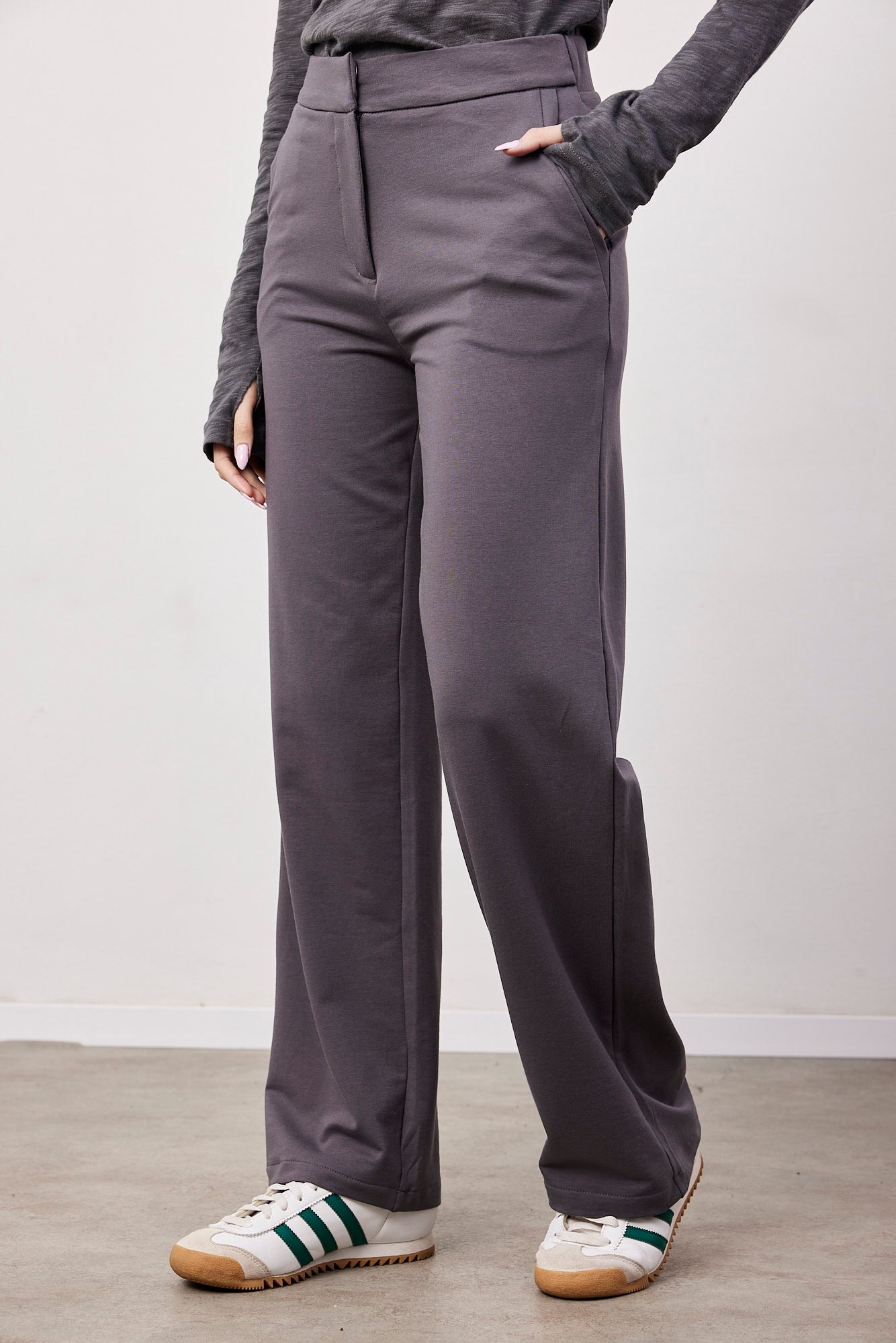 מכנסי ג׳רזי נמתחים בגזרה מחוייטת - ITAY BRANDS