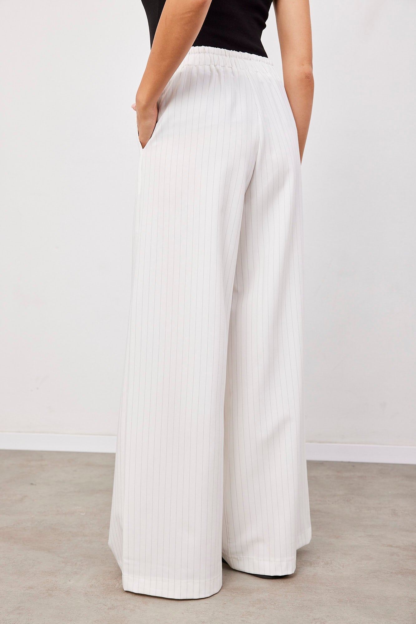 מכנסי פסים ארוכים מתרחבים - ITAY BRANDS