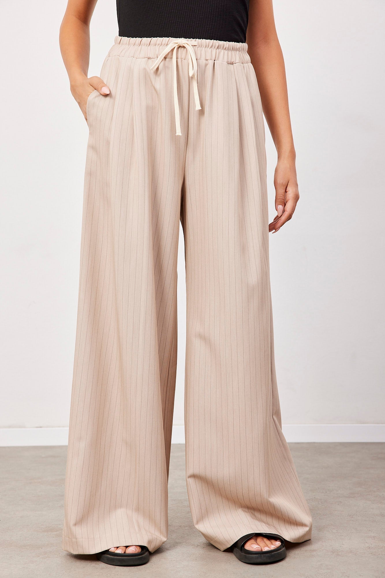 מכנסי פסים ארוכים מתרחבים - ITAY BRANDS