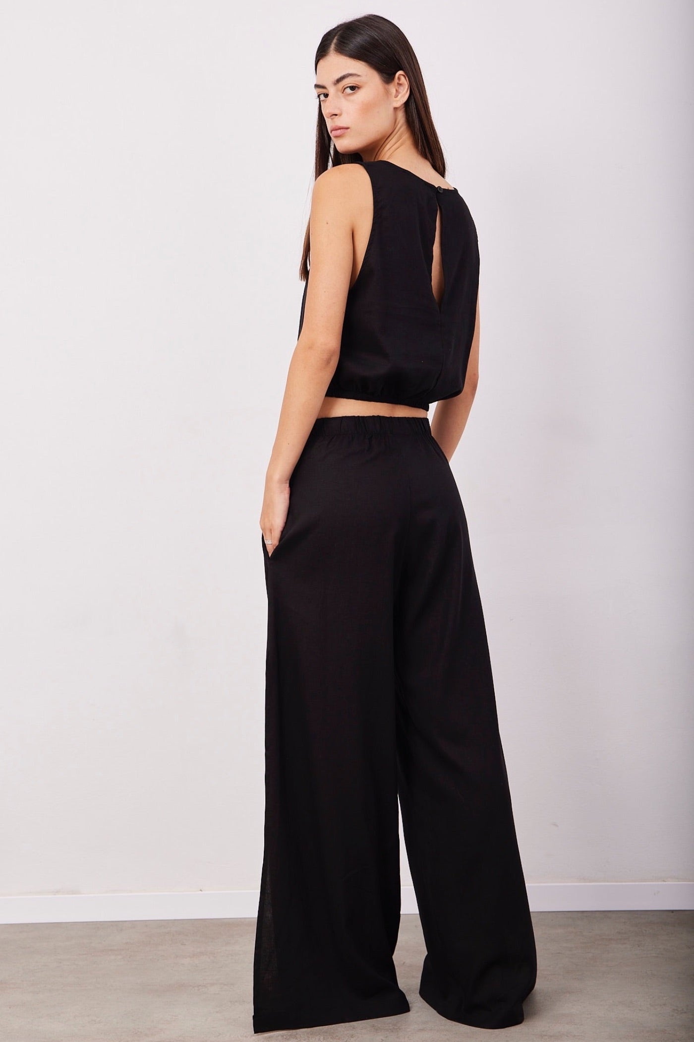 חליפת קרופ בשילוב פשתן - ITAY BRANDS