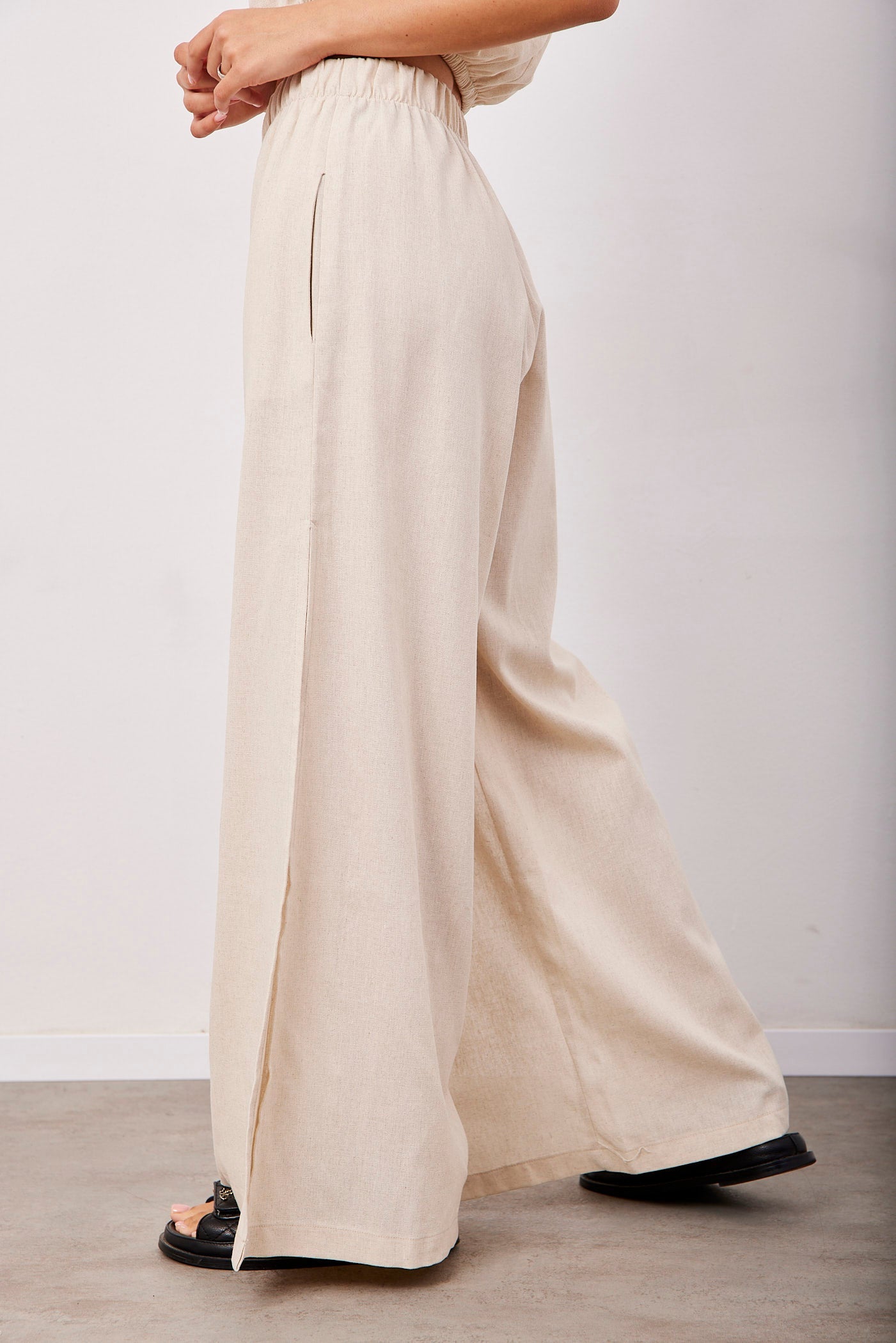 חליפת קרופ בשילוב פשתן - ITAY BRANDS