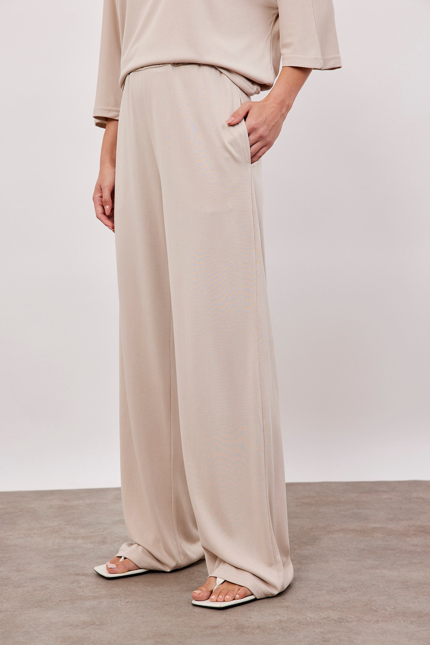 מכנסי סריג מבד מודל