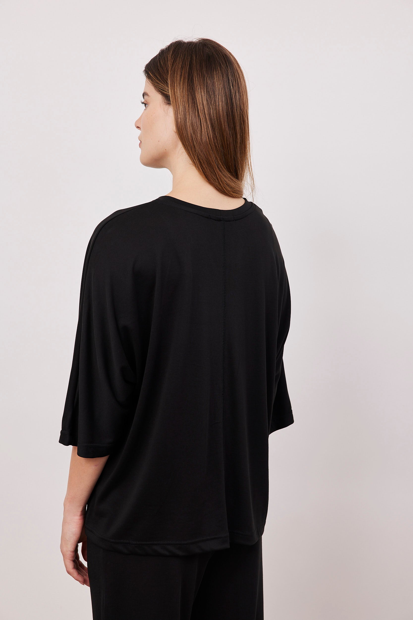 חולצת סריג מבד מודל