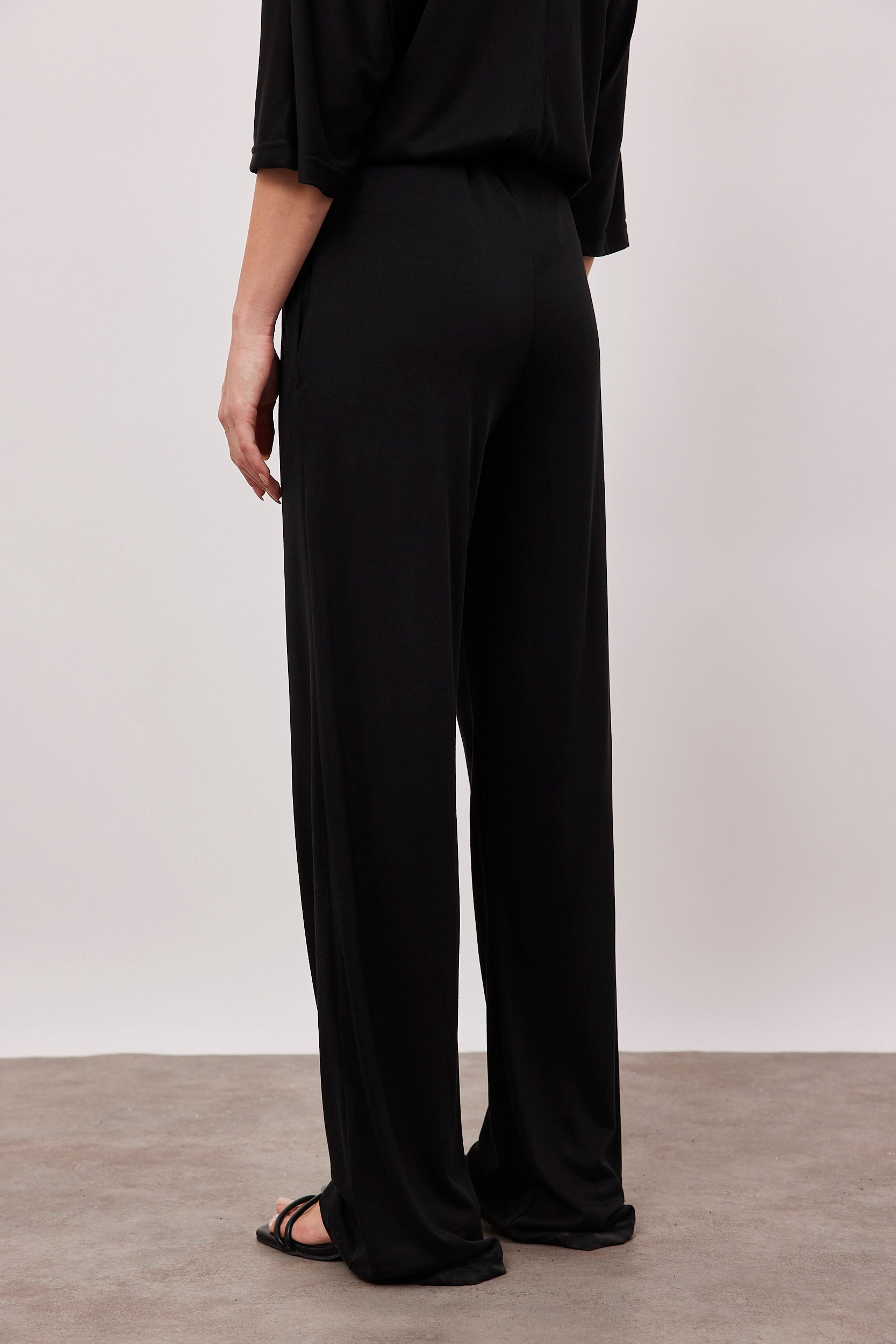 מכנסי סריג מבד מודל