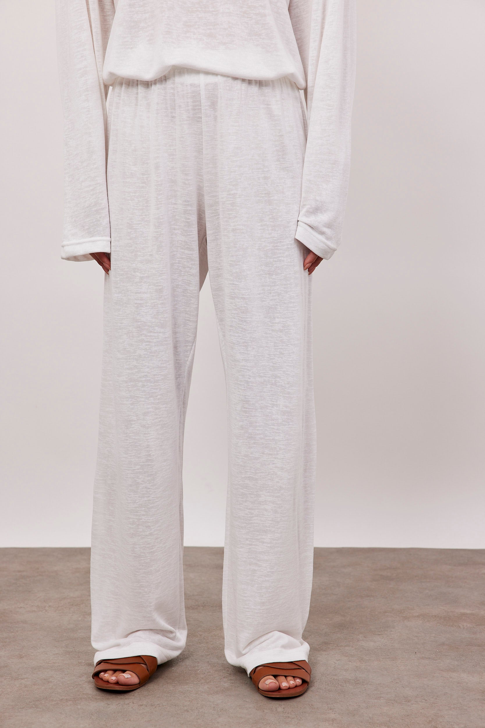 מכנסי סלאב ארוכים מראה פשתן