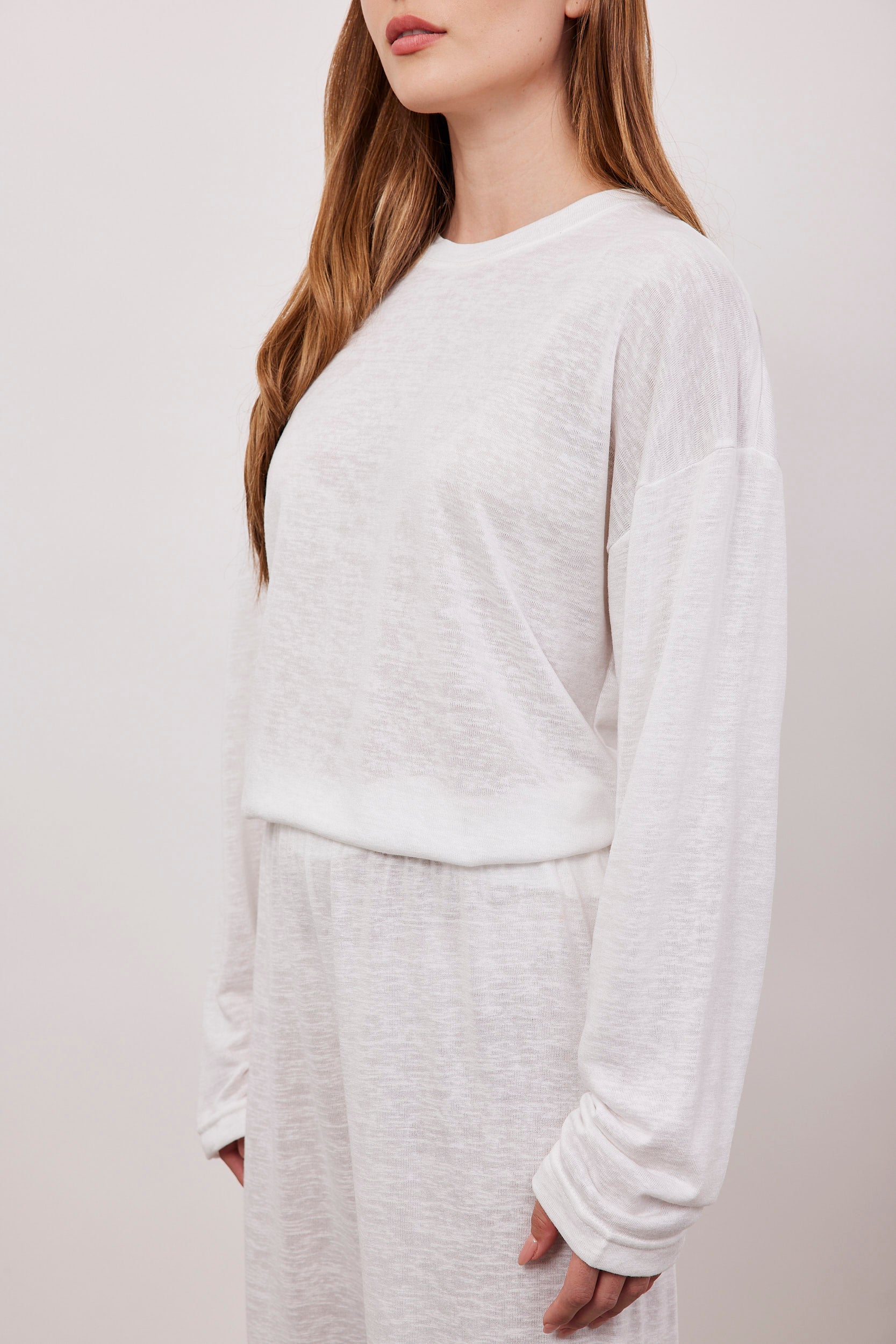 חולצת סלאב ארוכה מראה פשתן