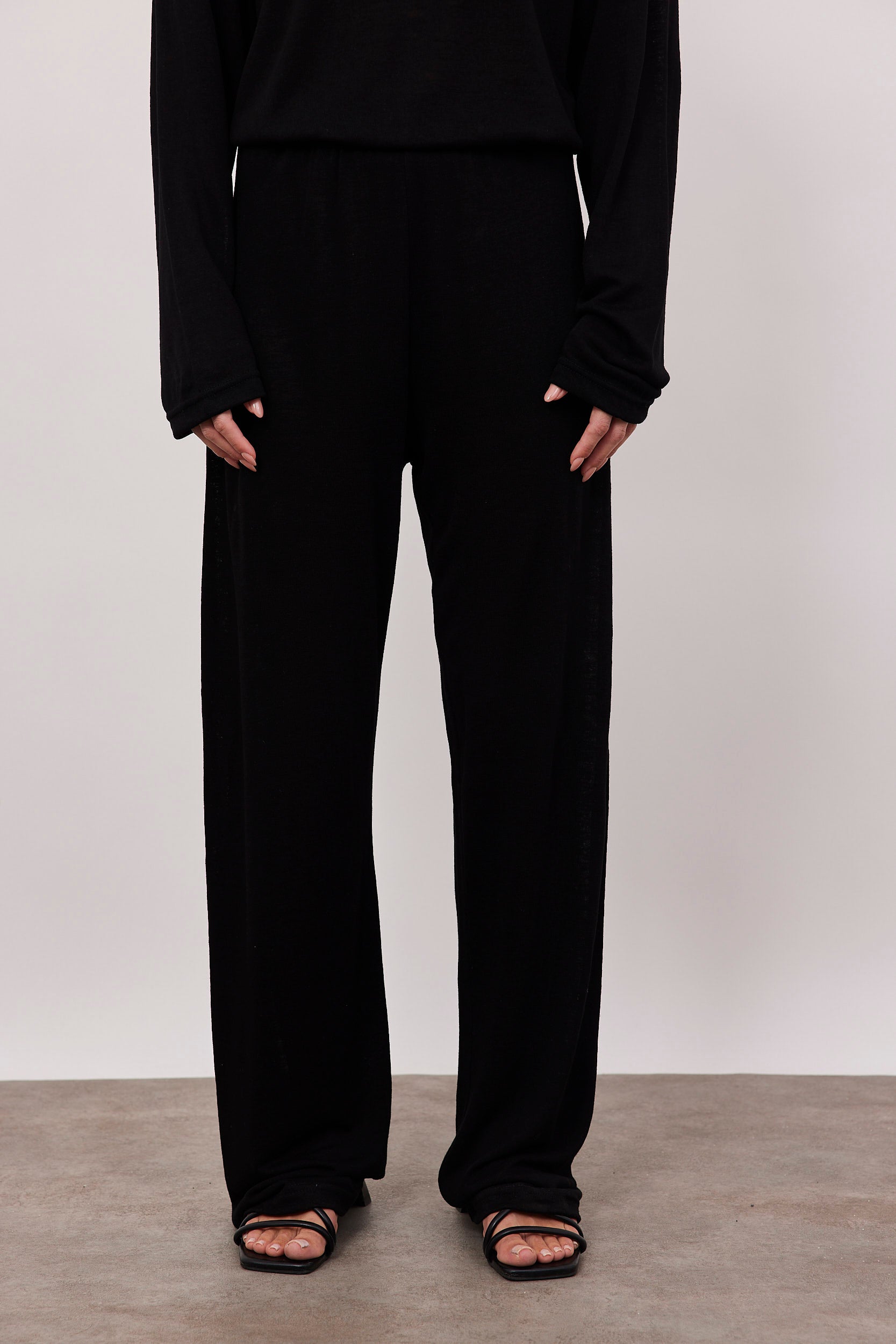 מכנסי סלאב ארוכים מראה פשתן