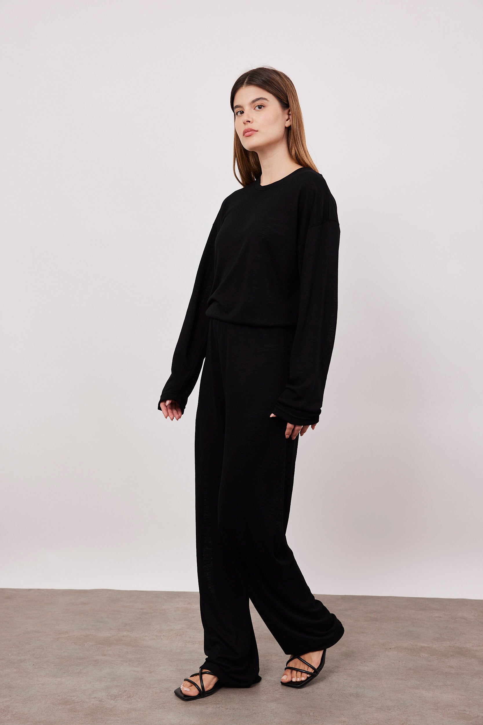 מכנסי סלאב ארוכים מראה פשתן