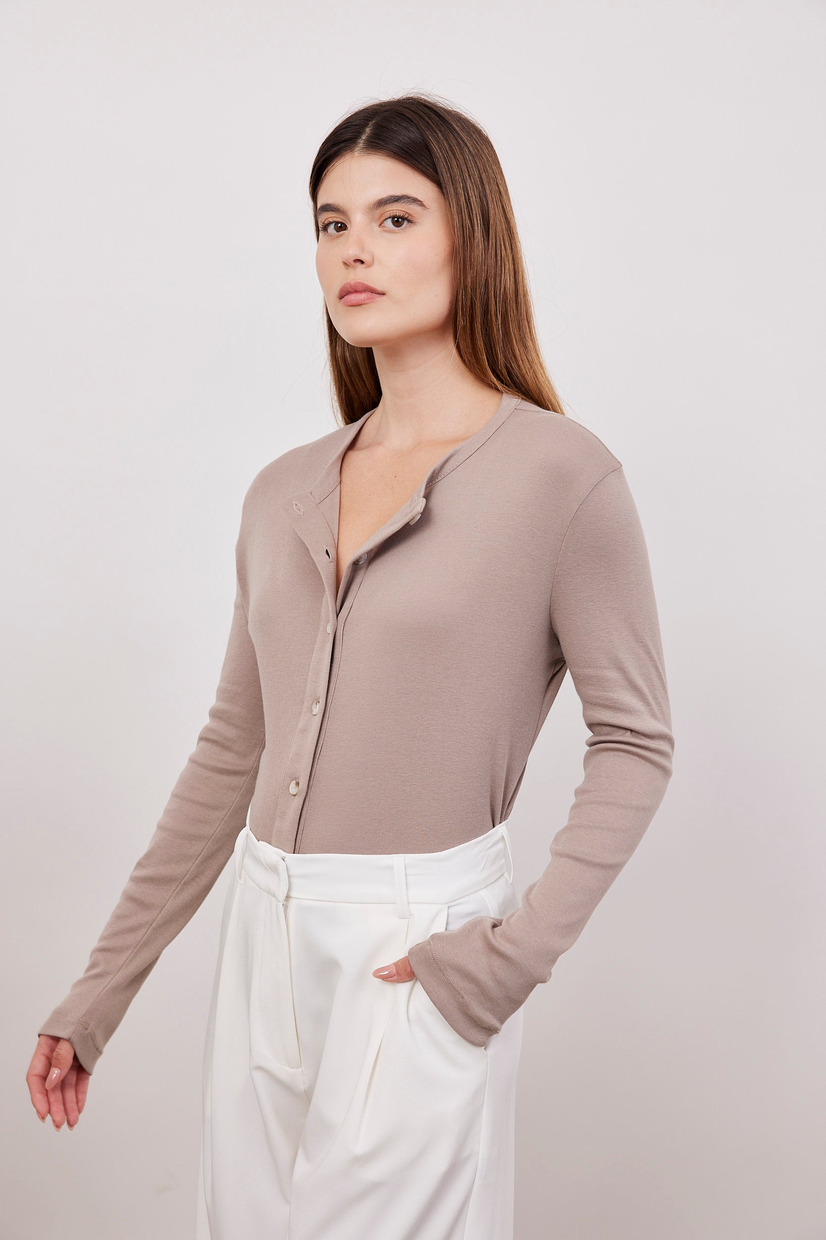 חולצת כותנה ארוכה מכופתרת