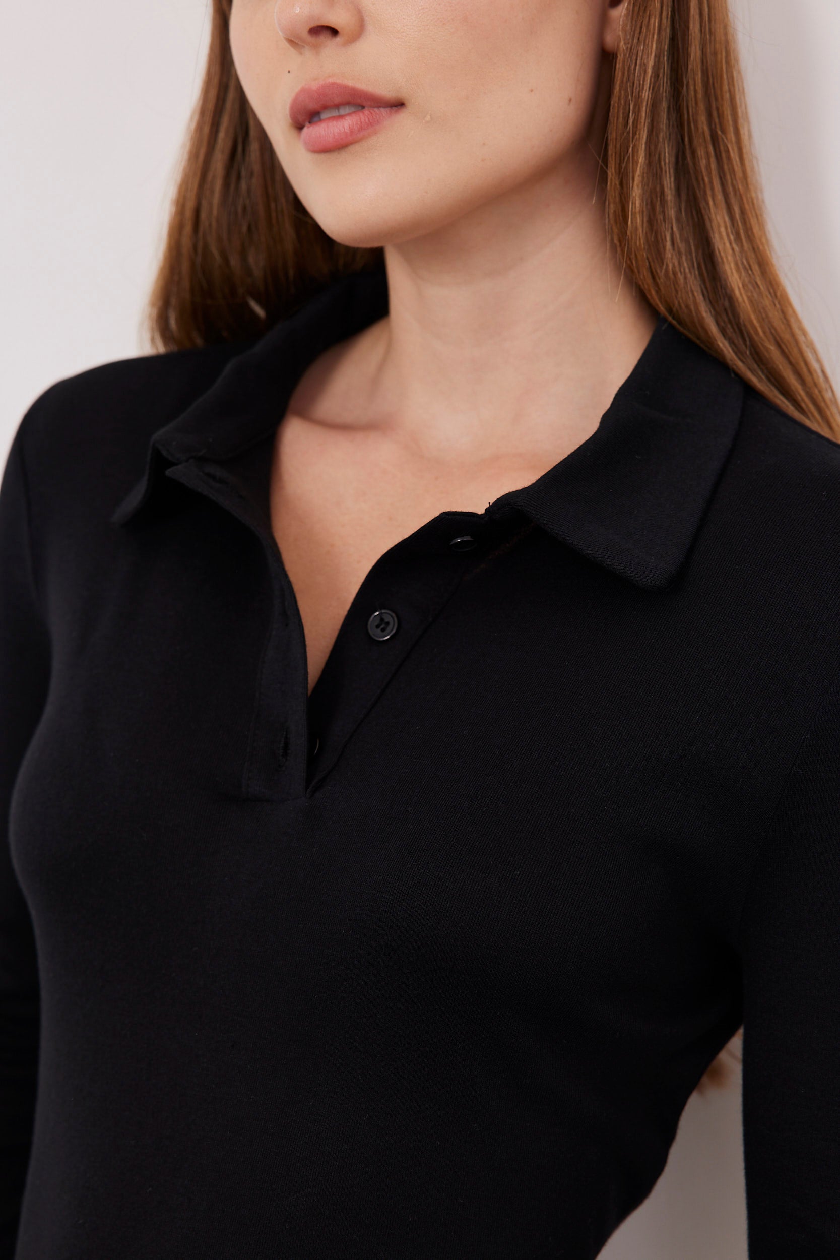 חולצה ארוכה עם צווארון מכופתר