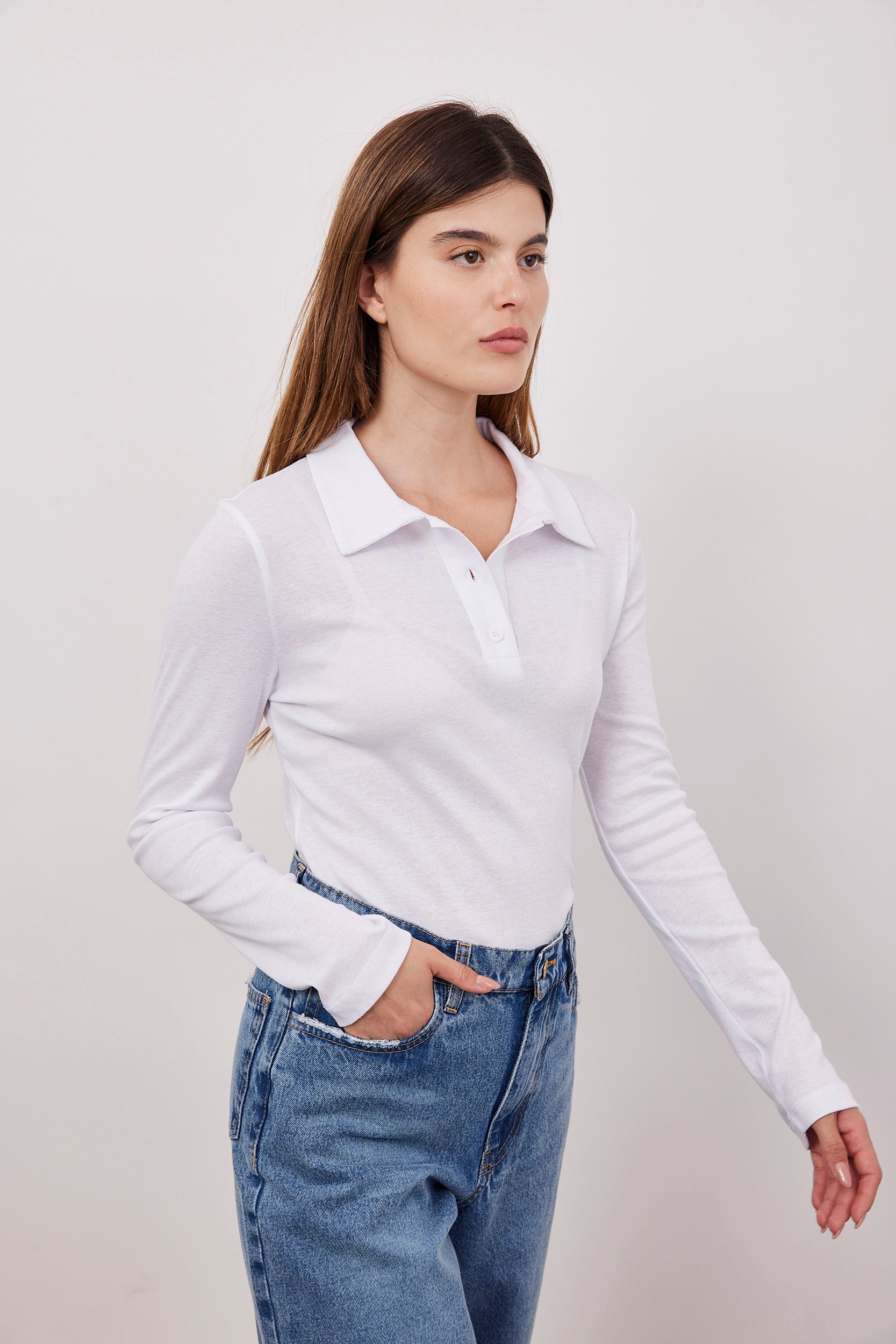 חולצה ארוכה עם צווארון מכופתר