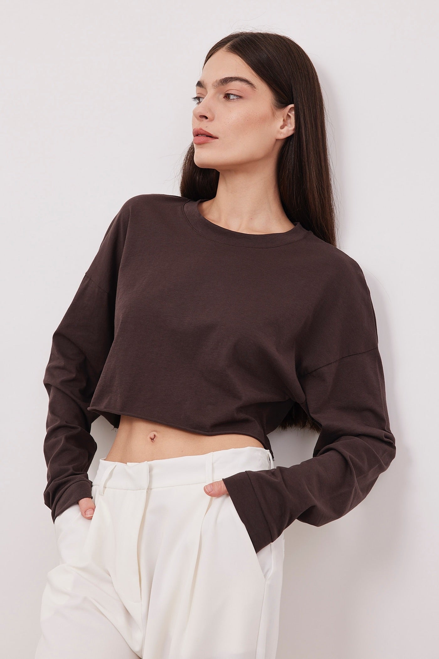 חולצת קרופ ארוכה בסיומת פרומה