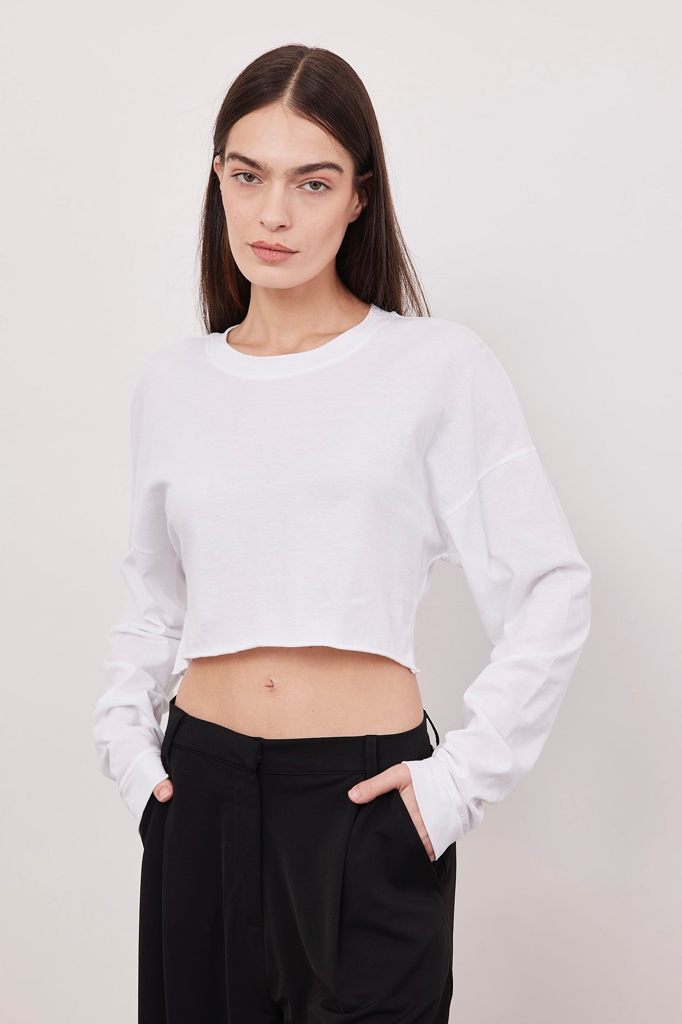 חולצת קרופ ארוכה בסיומת פרומה