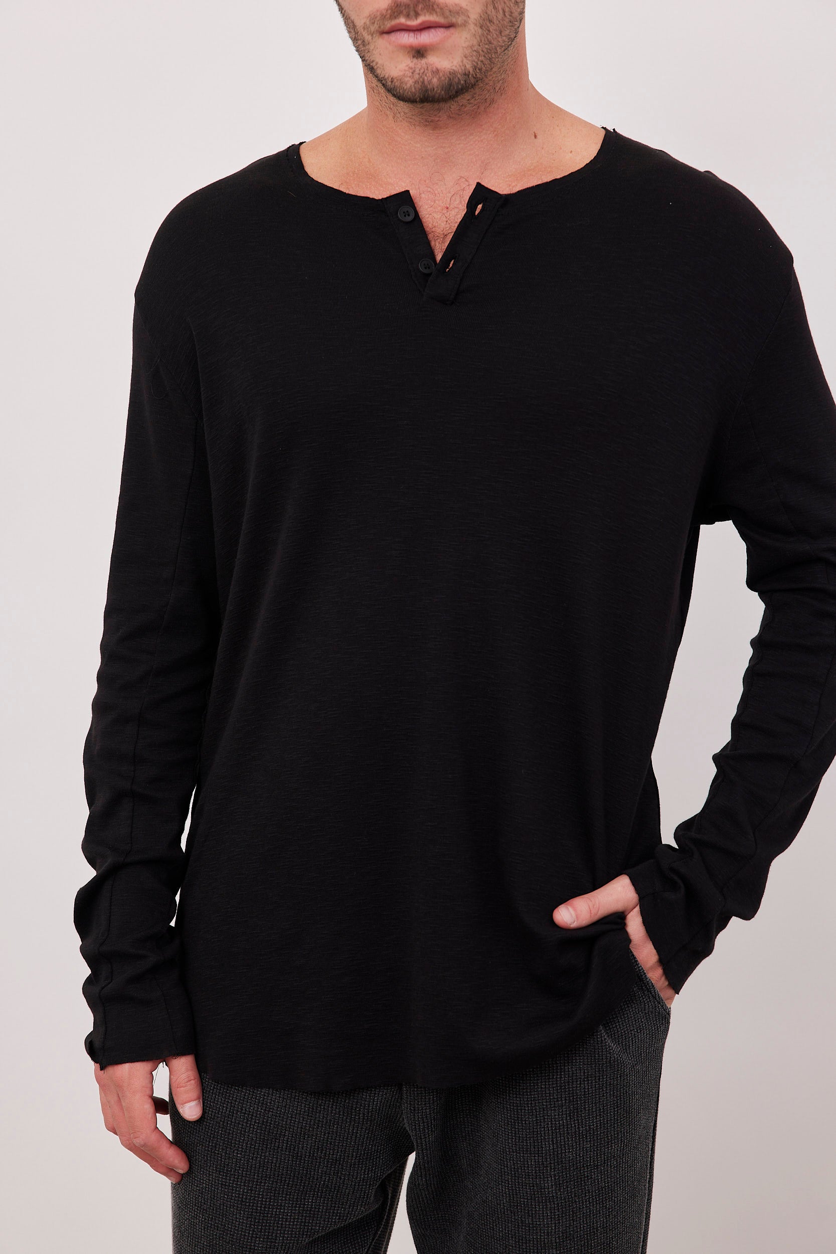 חולצה ארוכה בשילוב כפתורים