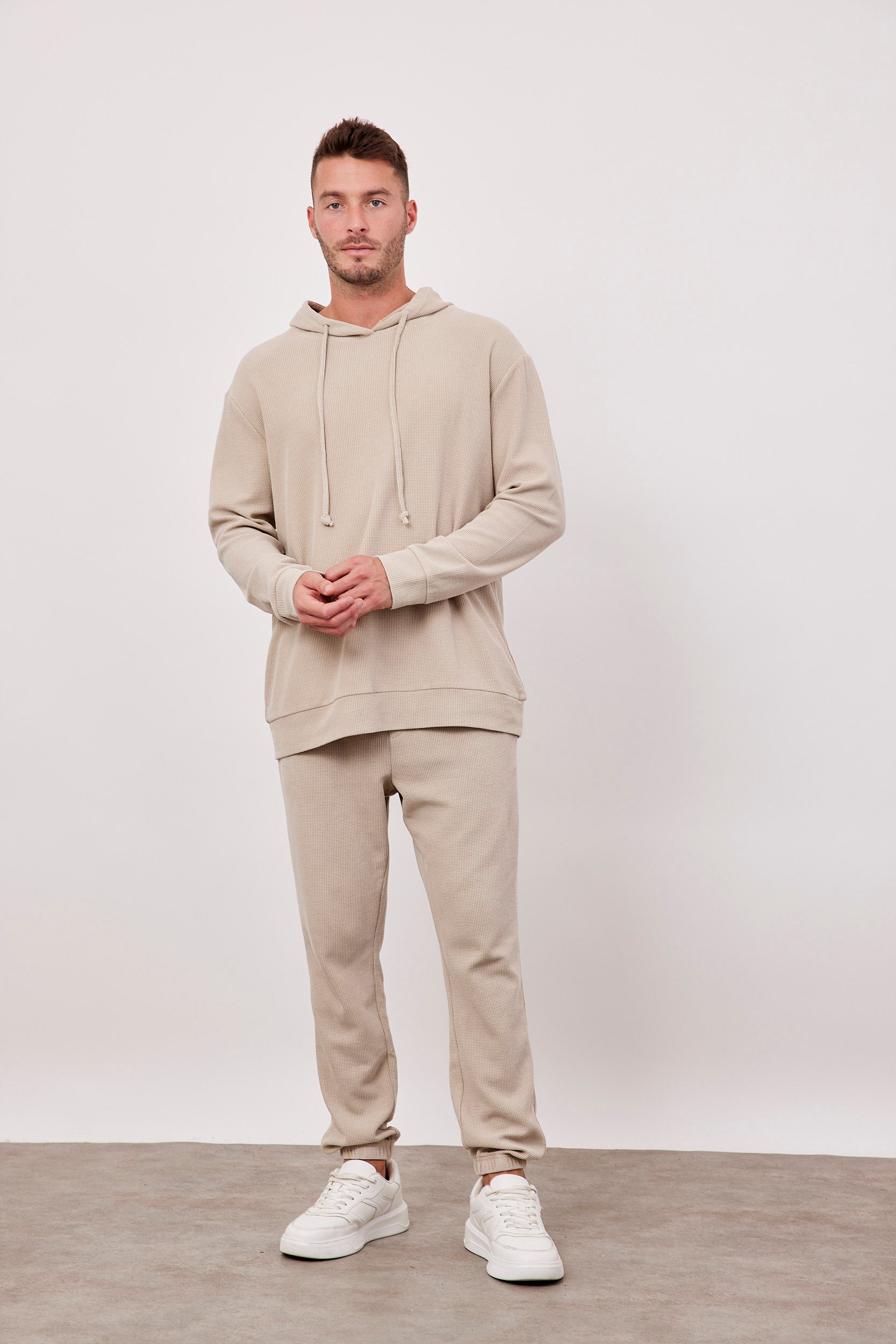 סווטשרט בד וופל עם צווארון