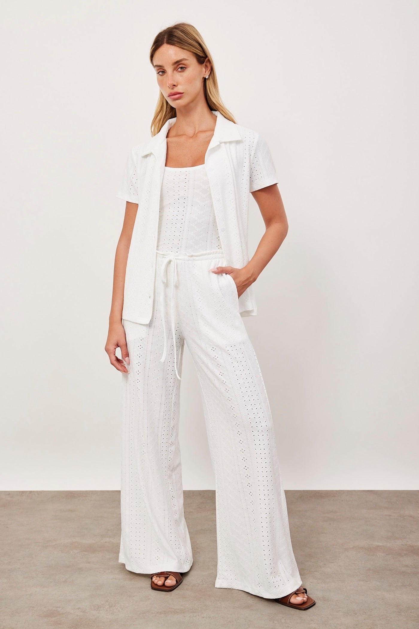 מכנסיים נשפכים במראה תחרה - ITAY BRANDS