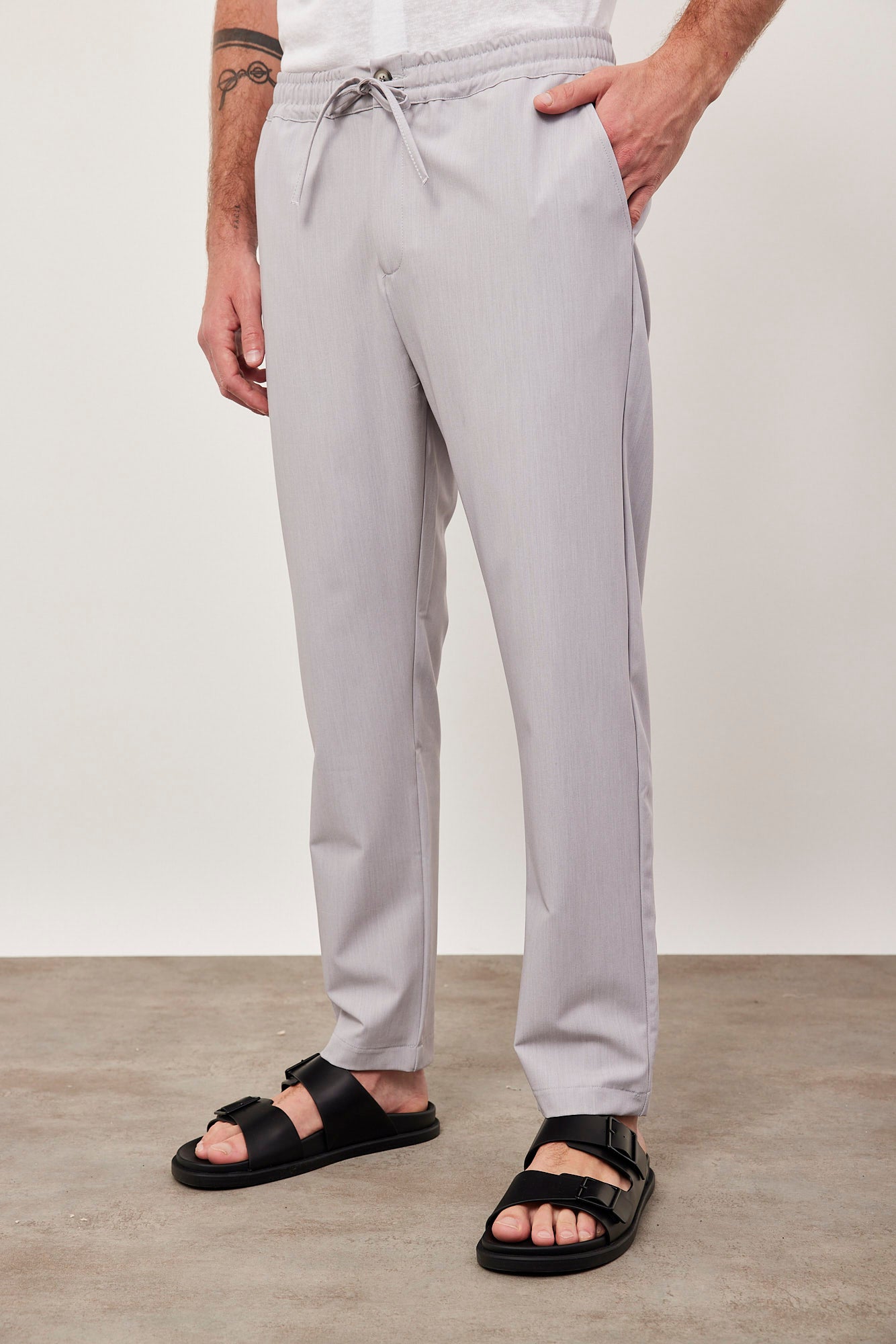 מכנסיים במראה מחוייט עם גומי במות - ITAY BRANDS