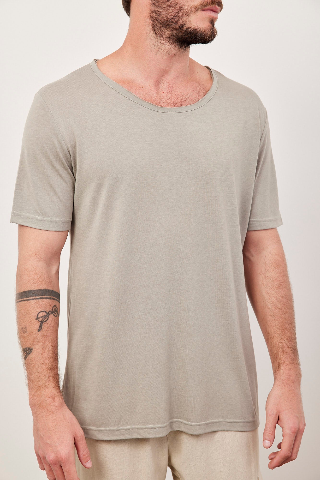 טי-שרט רכה בסיומת פרומה - ITAY BRANDS