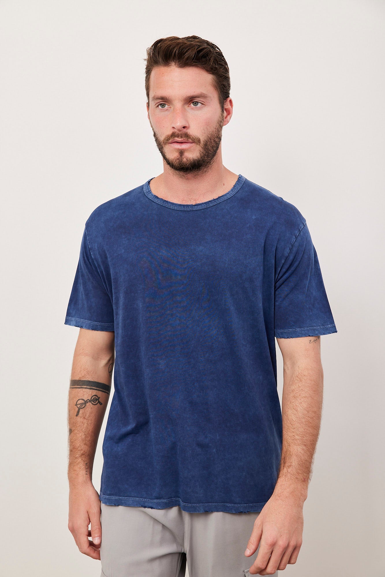 חולצת ווש קצרה עם גימור פרום - ITAY BRANDS