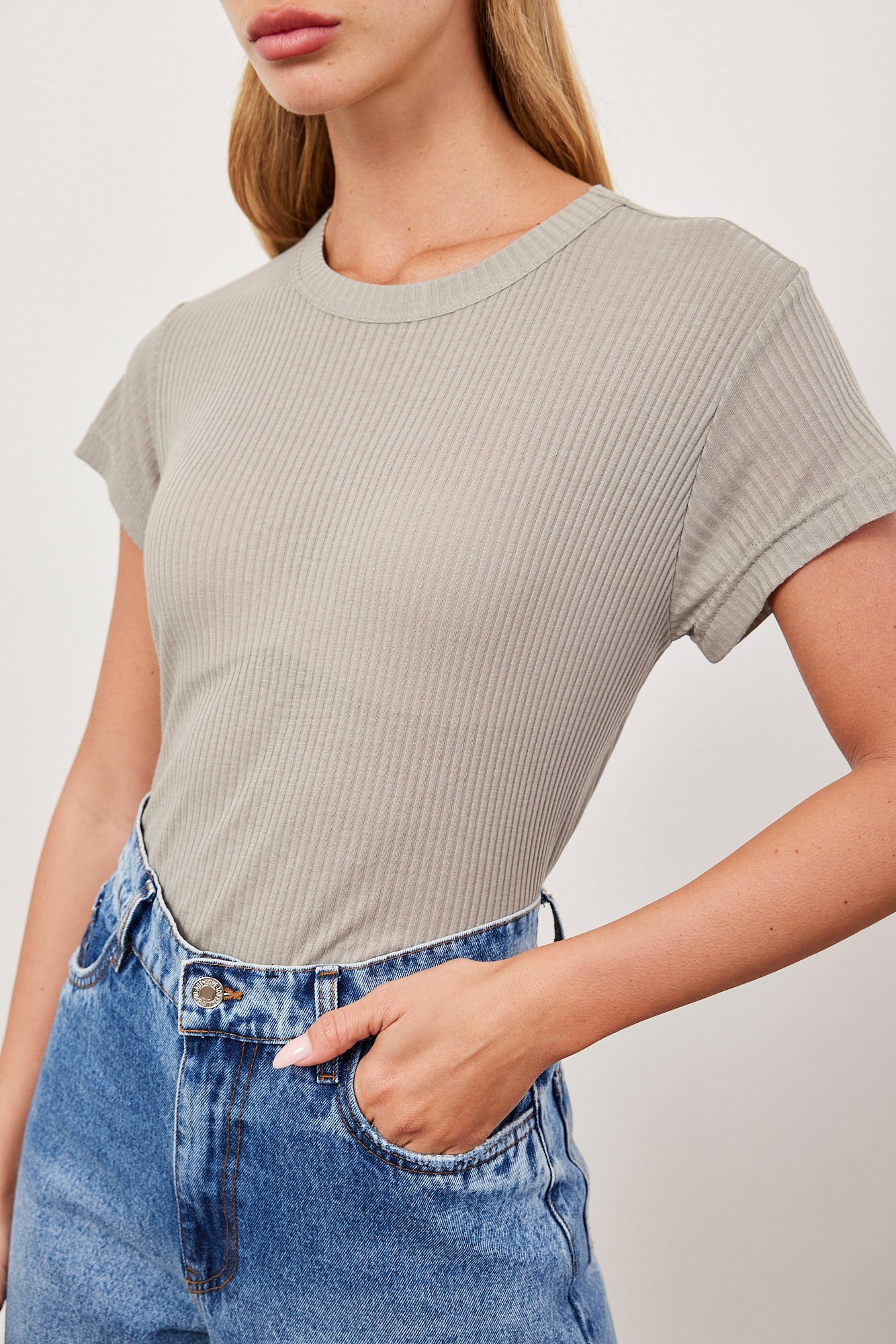 טי שרט מבד רך - ITAY BRANDS