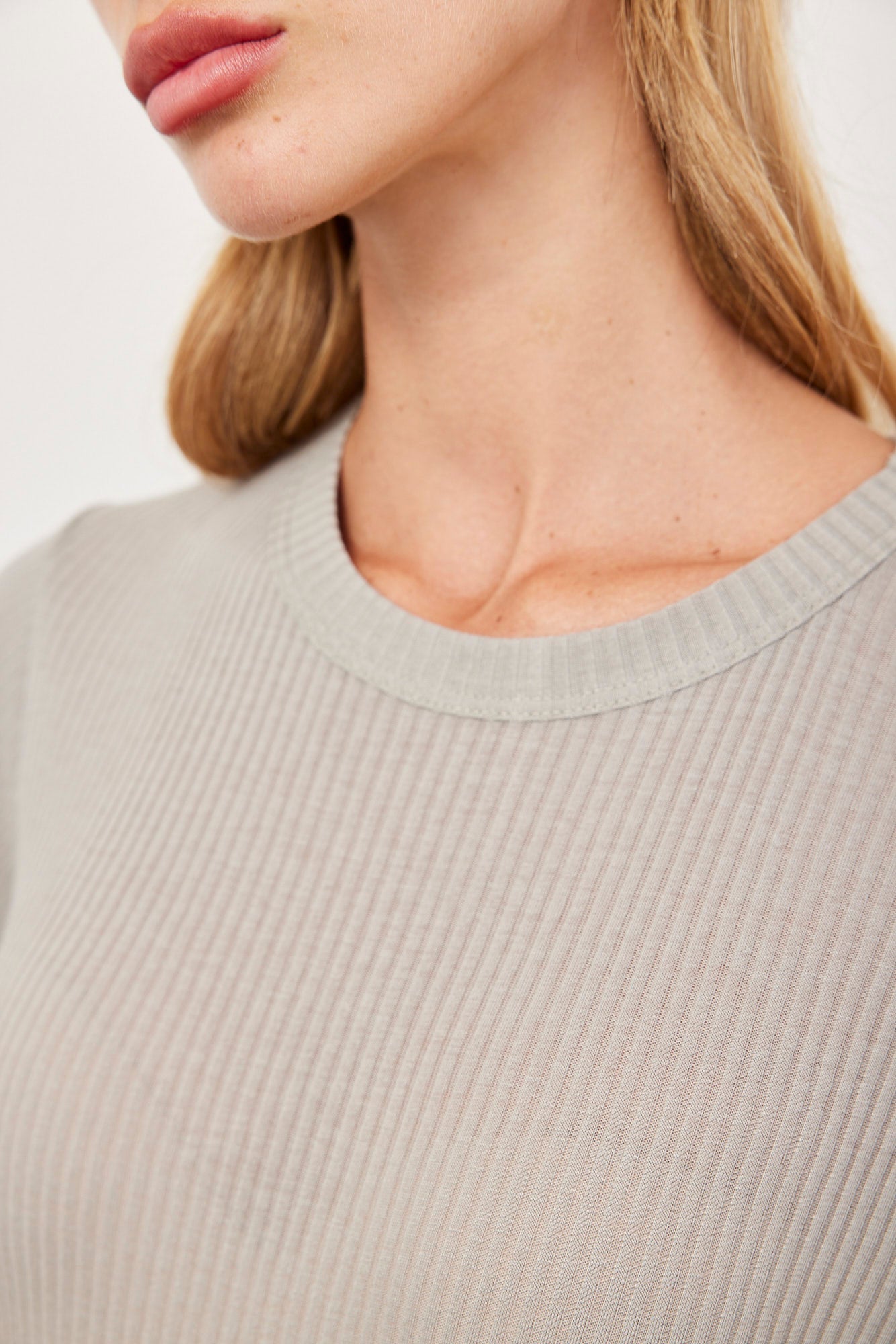 טי שרט מבד רך - ITAY BRANDS