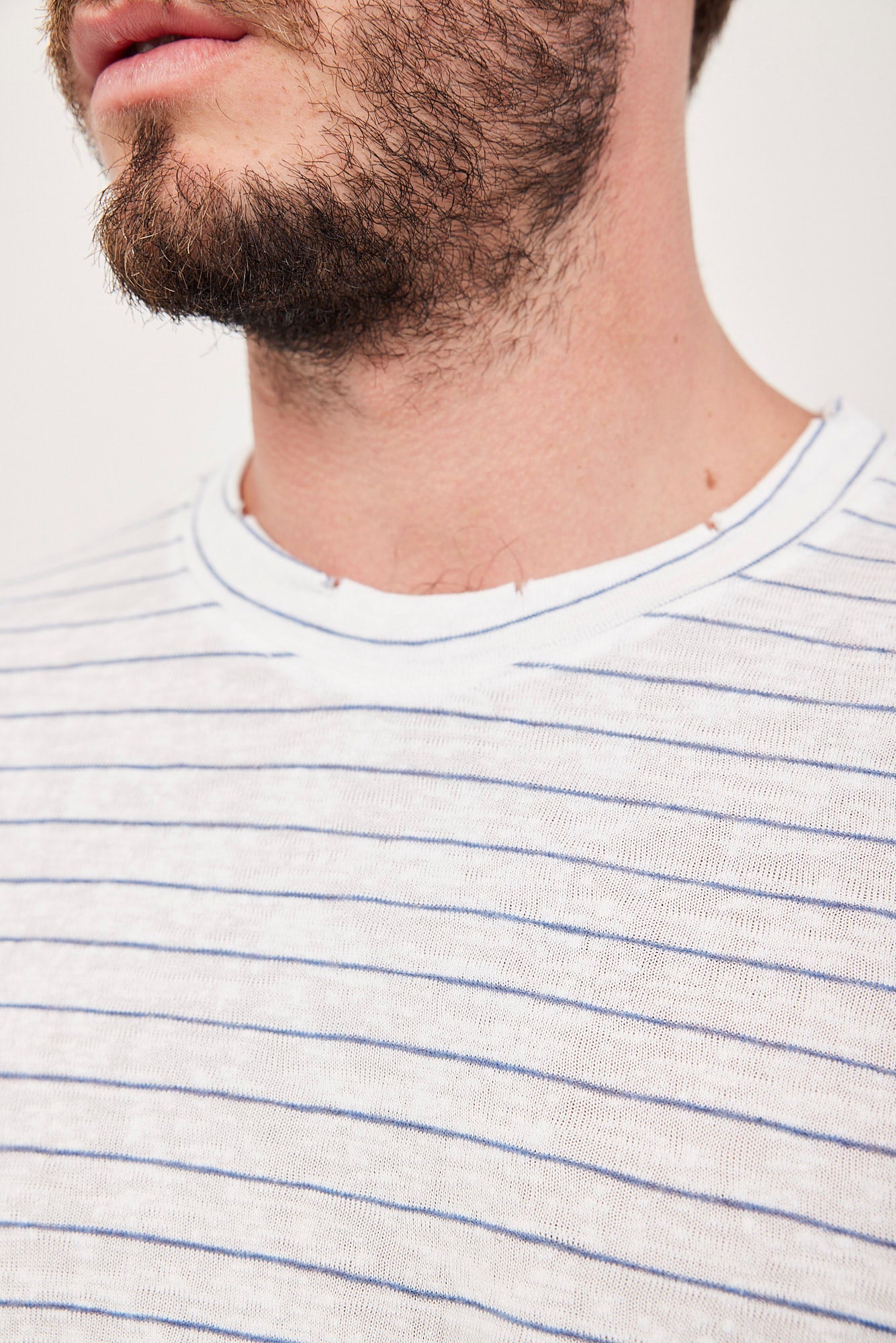 טי-שרט פסים עם קרעים - ITAY BRANDS